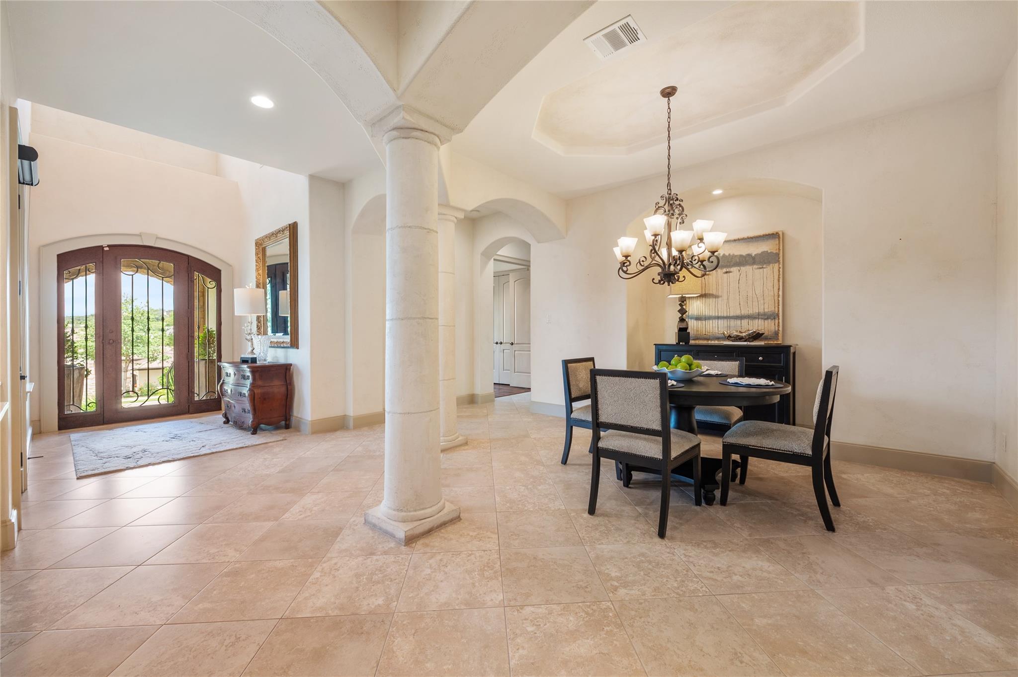 117 Black Wolf Run, Austin, TX 78738