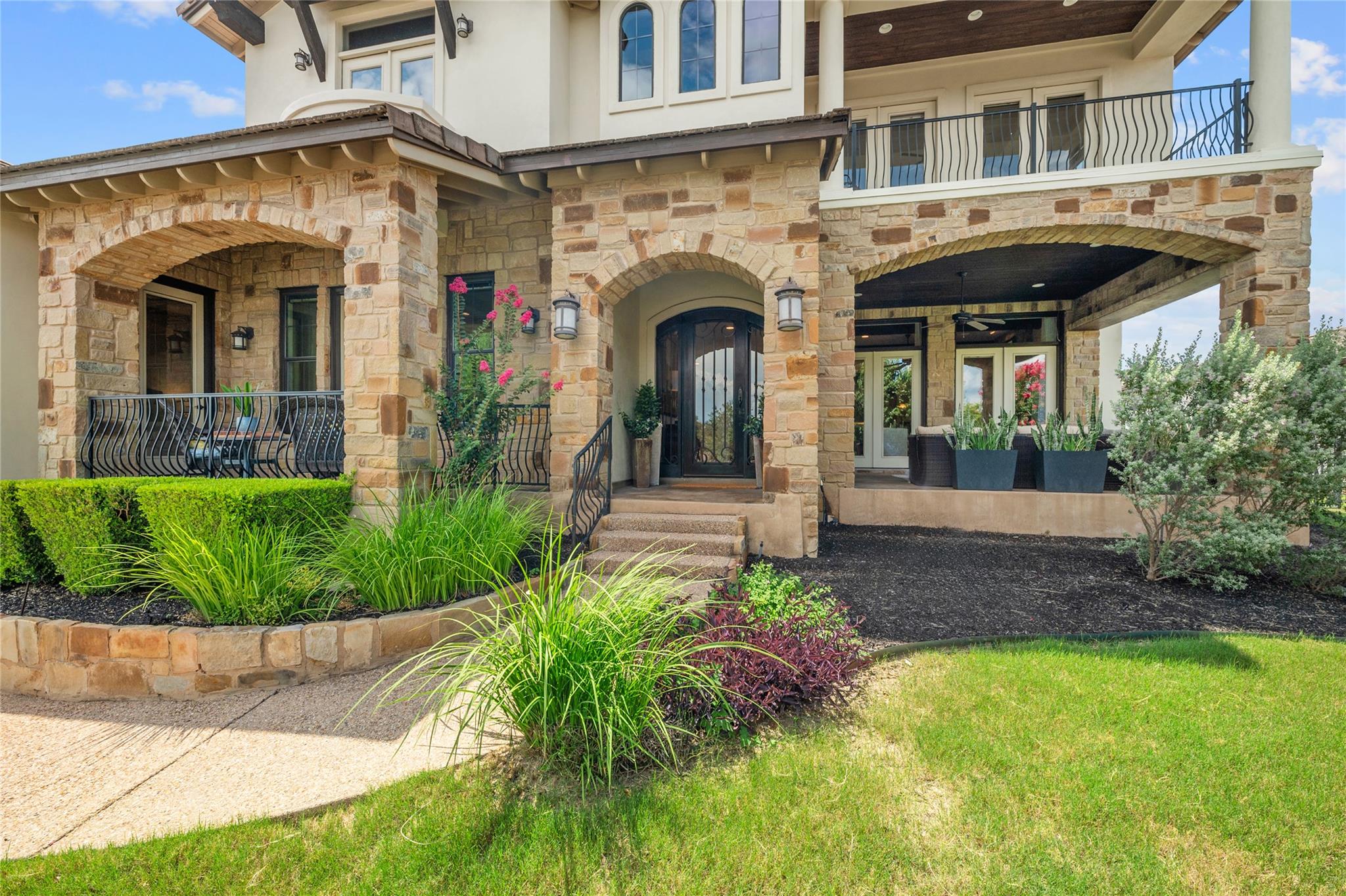 117 Black Wolf Run, Austin, TX 78738