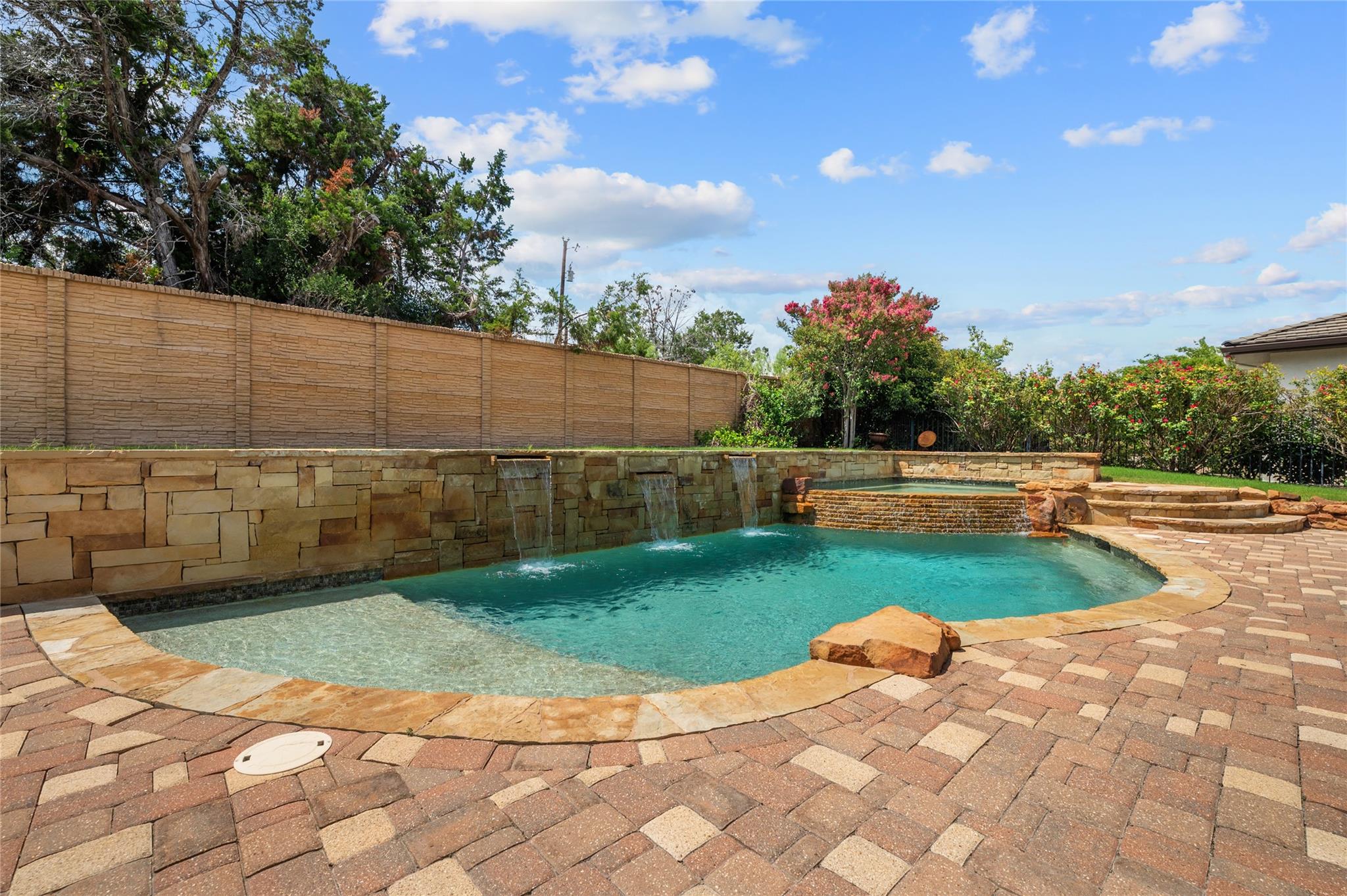 117 Black Wolf Run, Austin, TX 78738