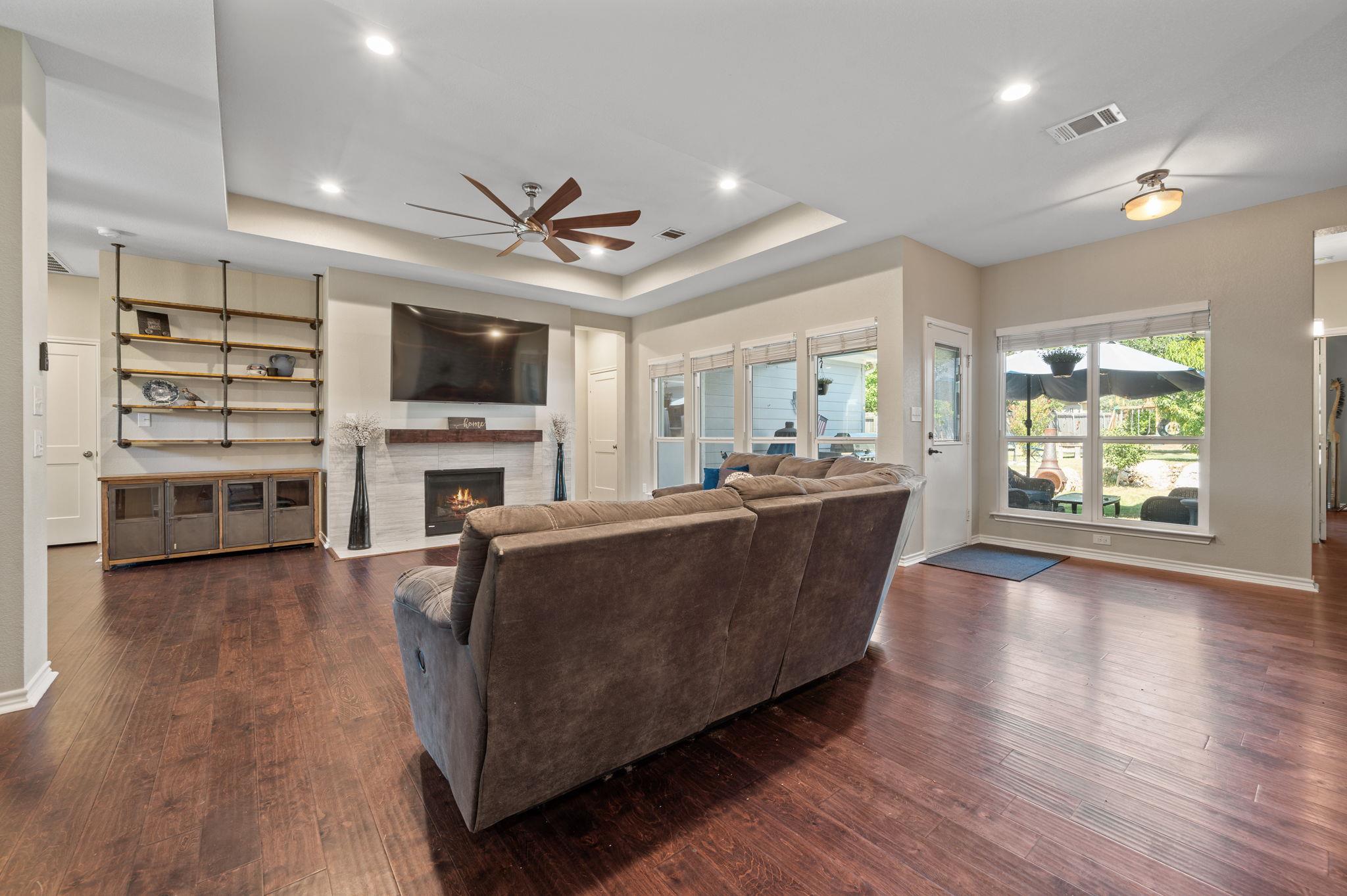 4401 Lindberg Ln, Lago Vista, TX 78645