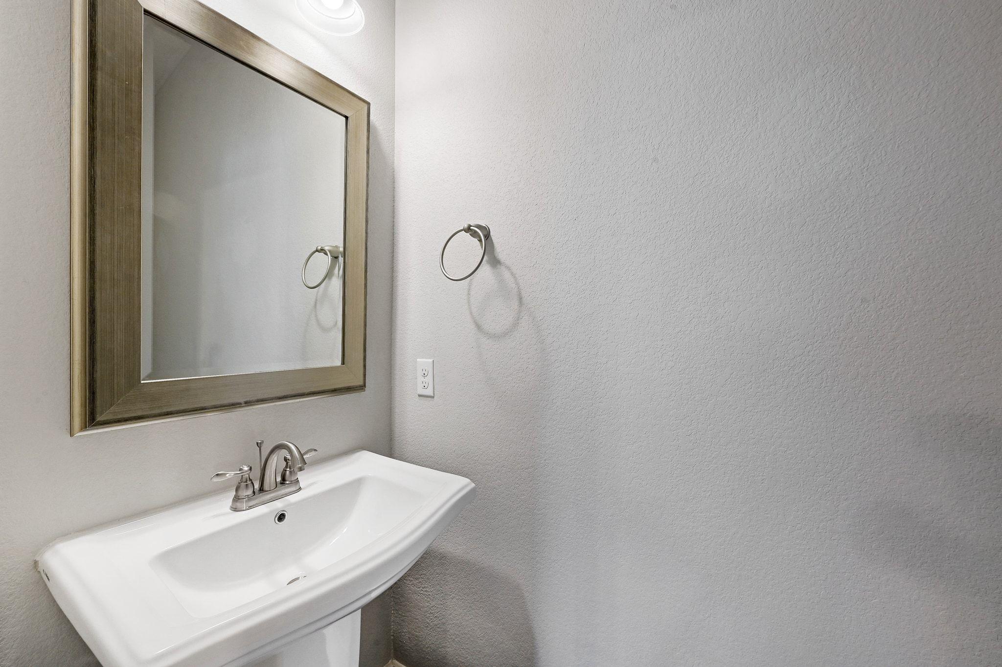 258 Brins Way, Dripping Springs, TX 78620