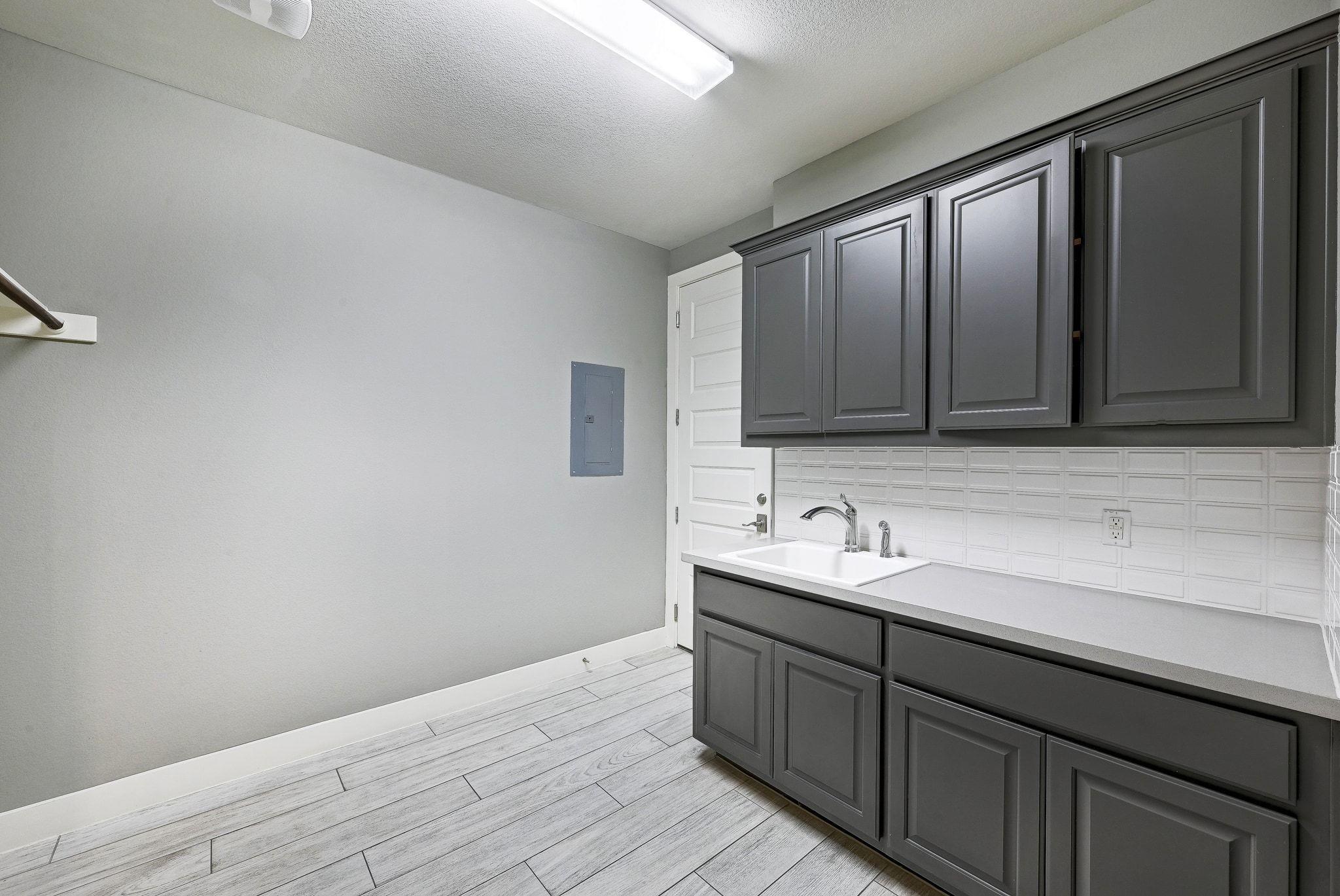 258 Brins Way, Dripping Springs, TX 78620