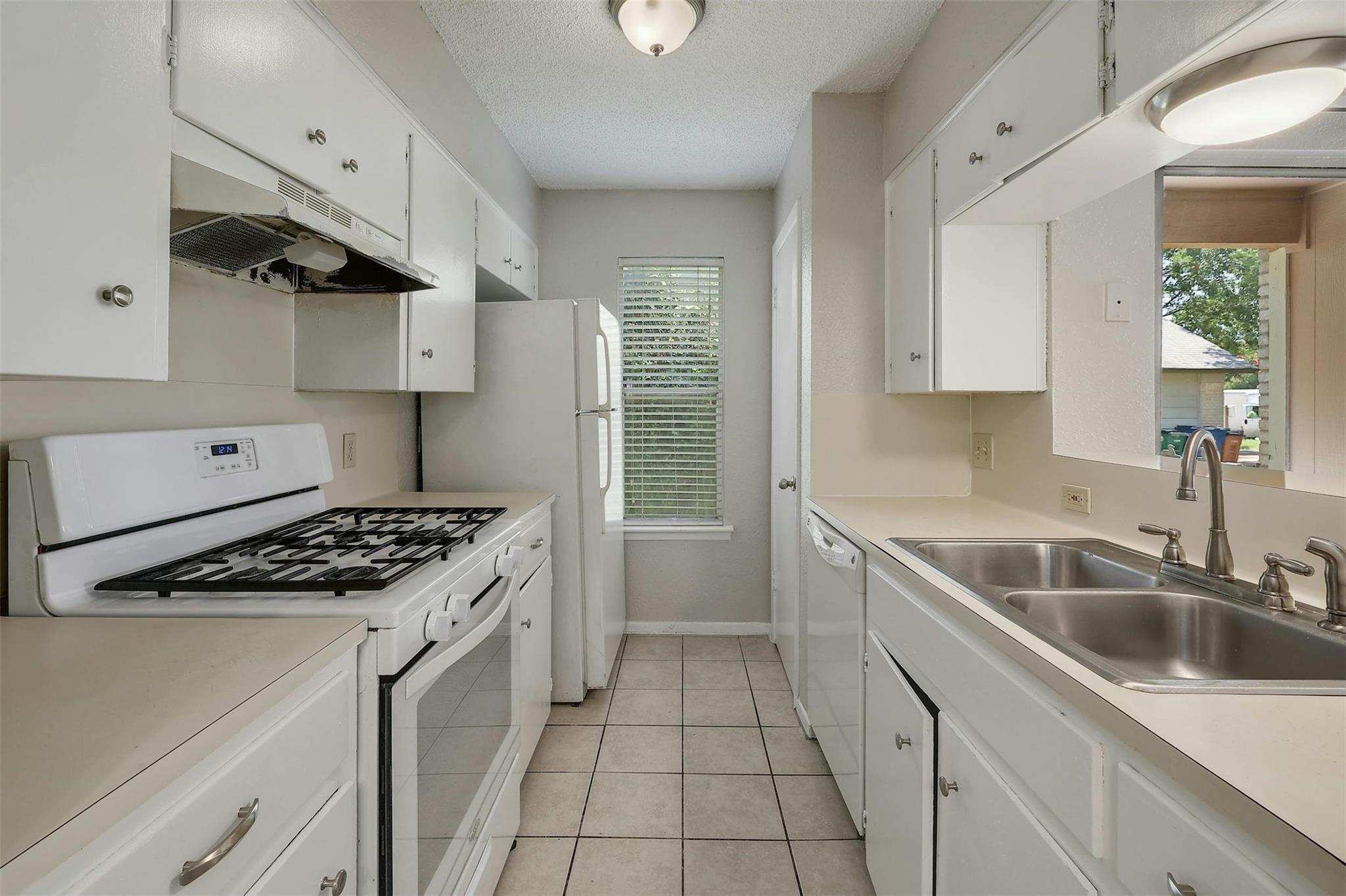 5808 Emerald Forest Dr # A, Austin, TX 78745