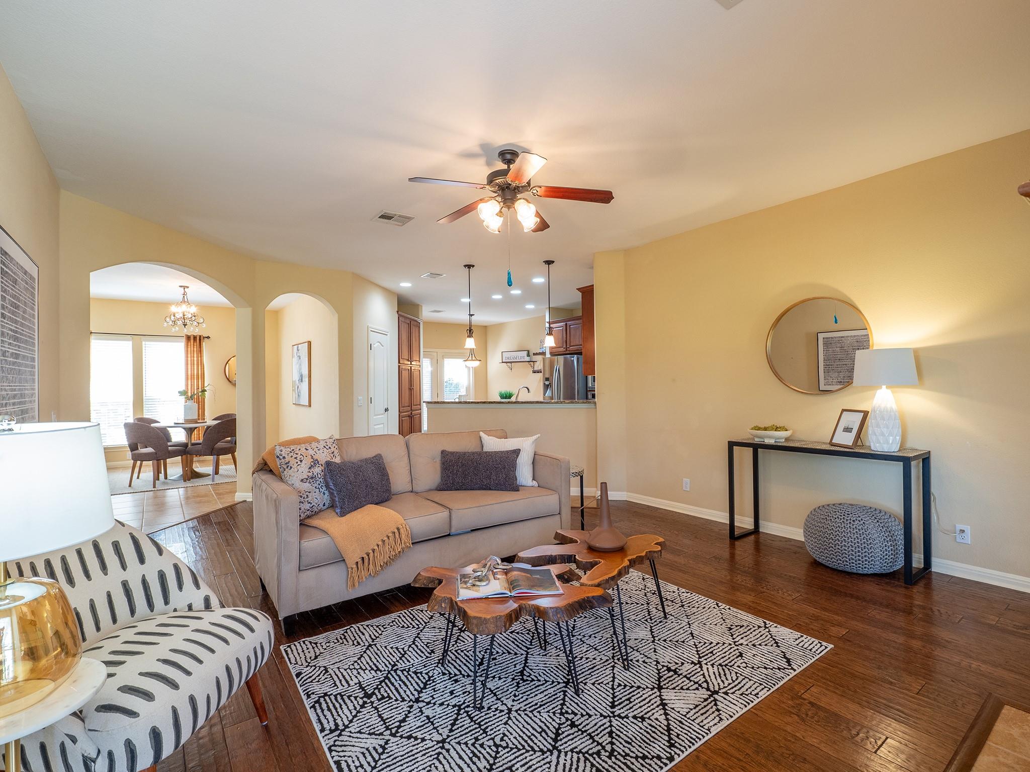 2 Champions Ln, Austin, TX 78734