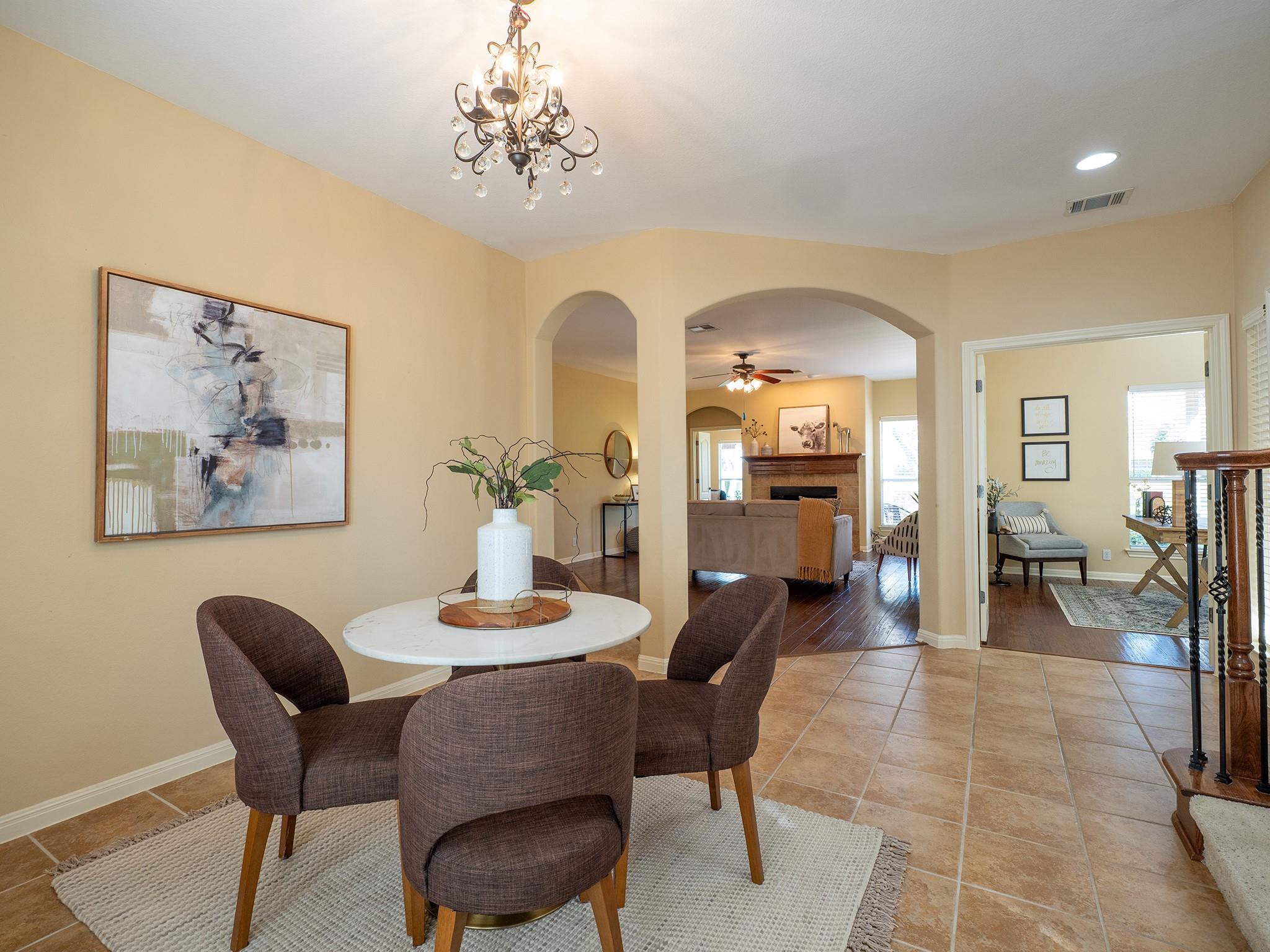 2 Champions Ln, Austin, TX 78734