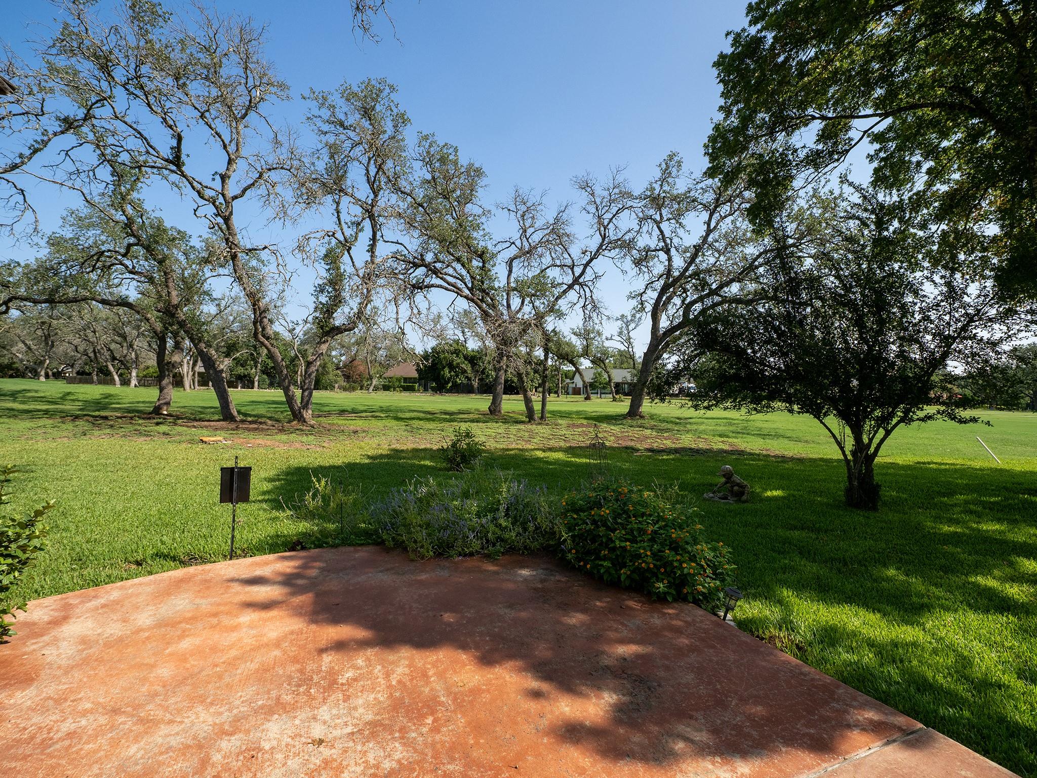 2 Champions Ln, Austin, TX 78734