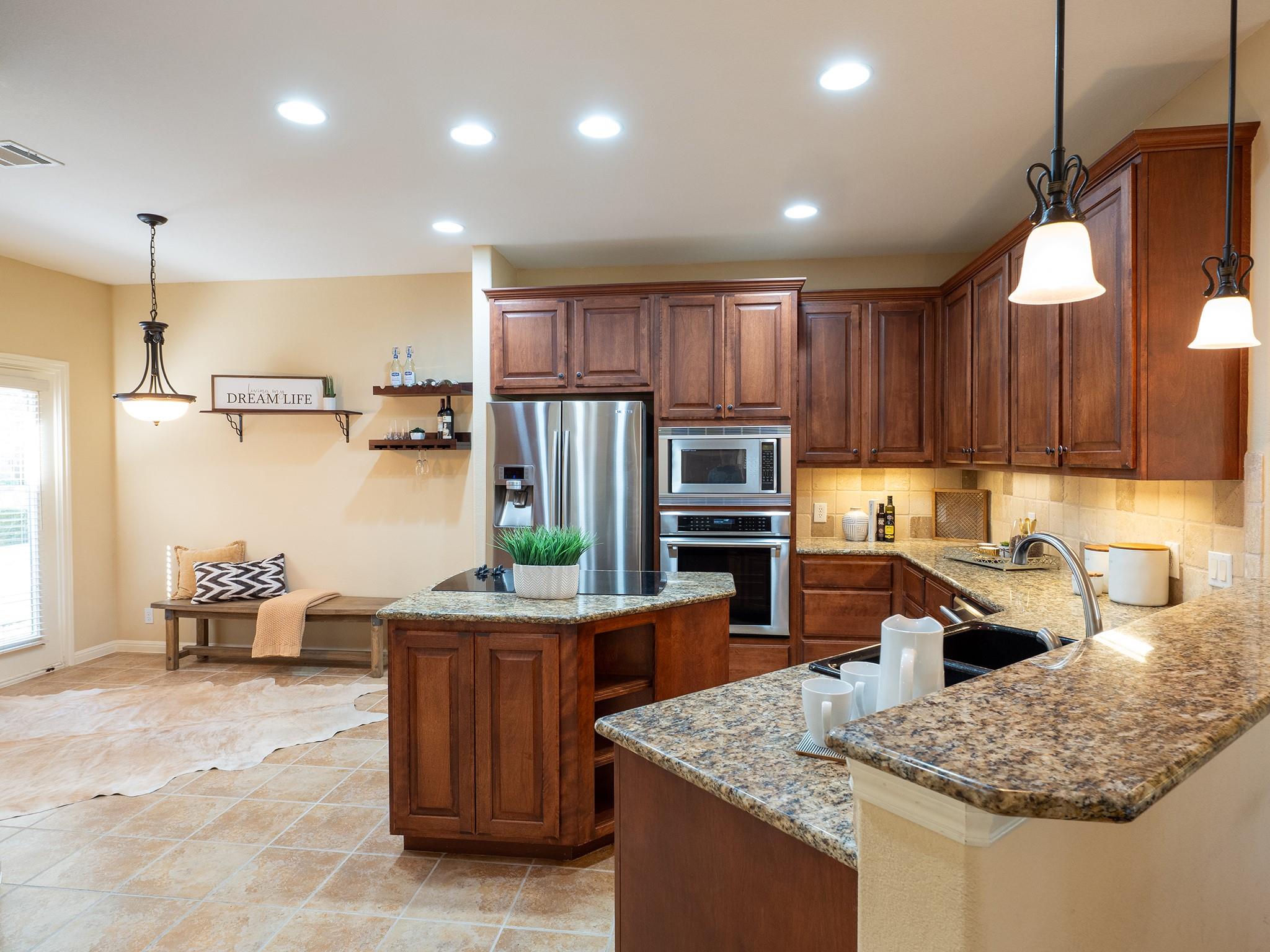 2 Champions Ln, Austin, TX 78734