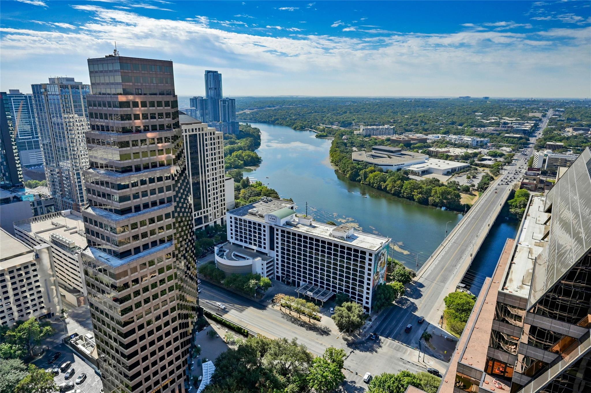 200 Congress Ave # 32SE, Austin, TX 78701