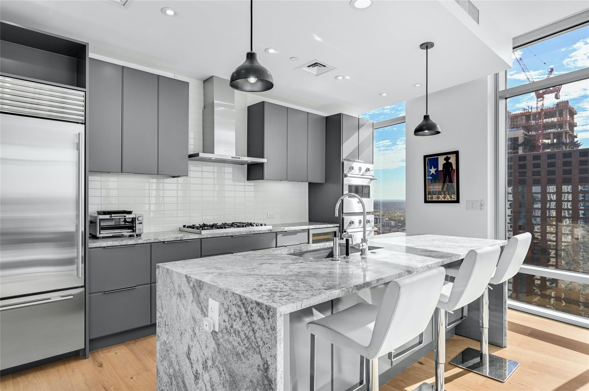 200 Congress Ave # 32SE, Austin, TX 78701