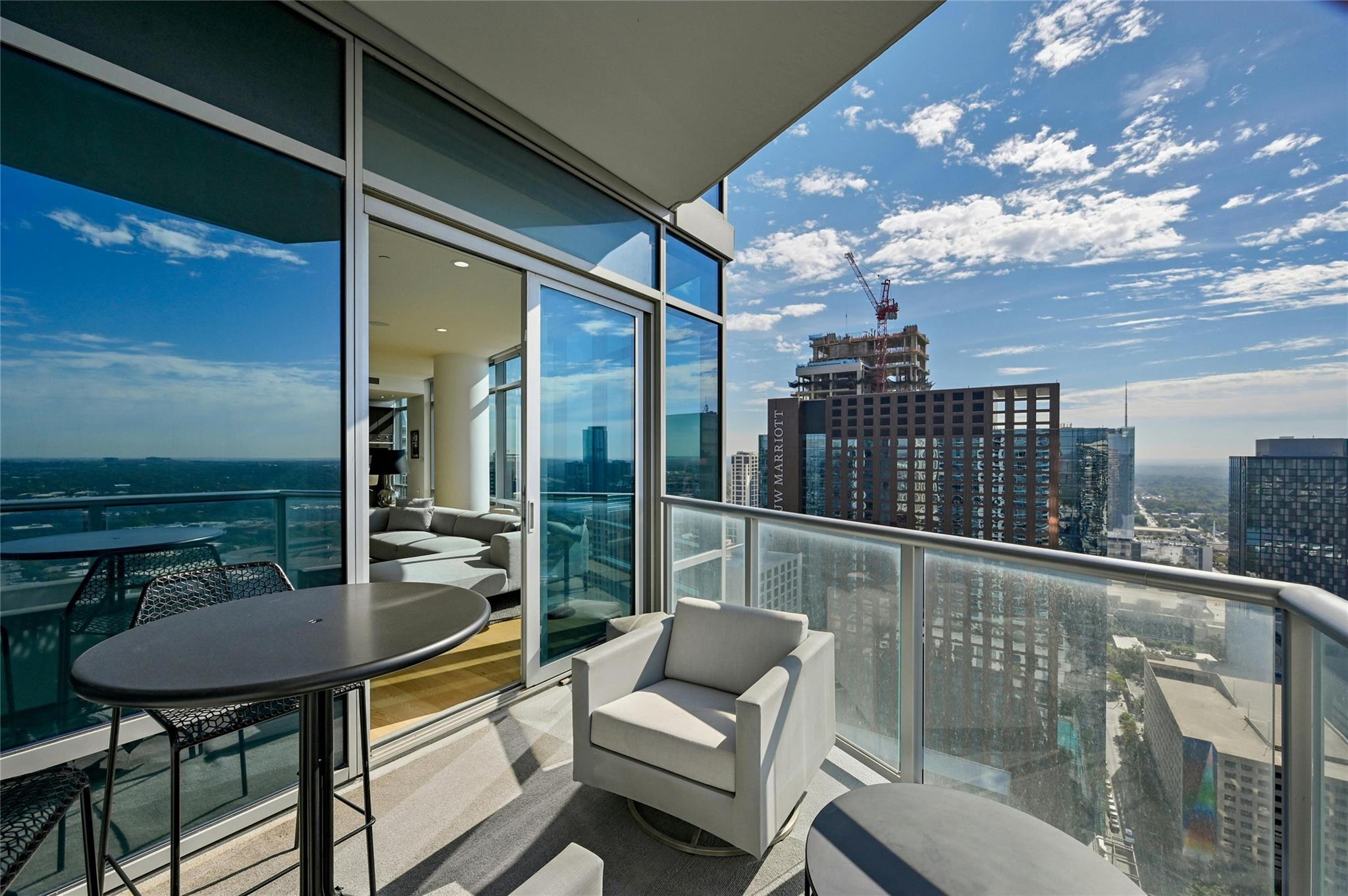 200 Congress Ave # 32SE, Austin, TX 78701