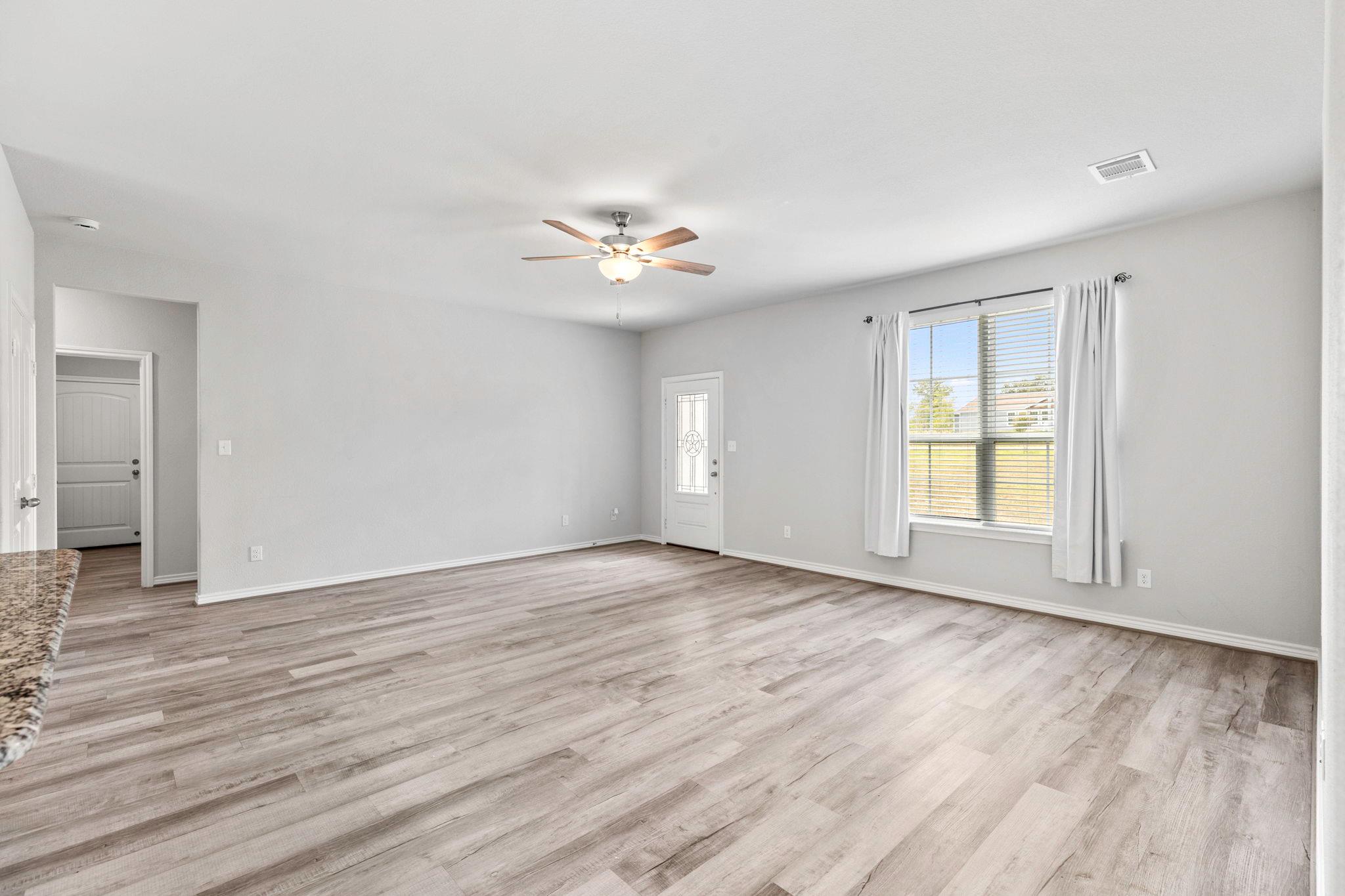 446 Post Oak, Gonzales, TX 78629