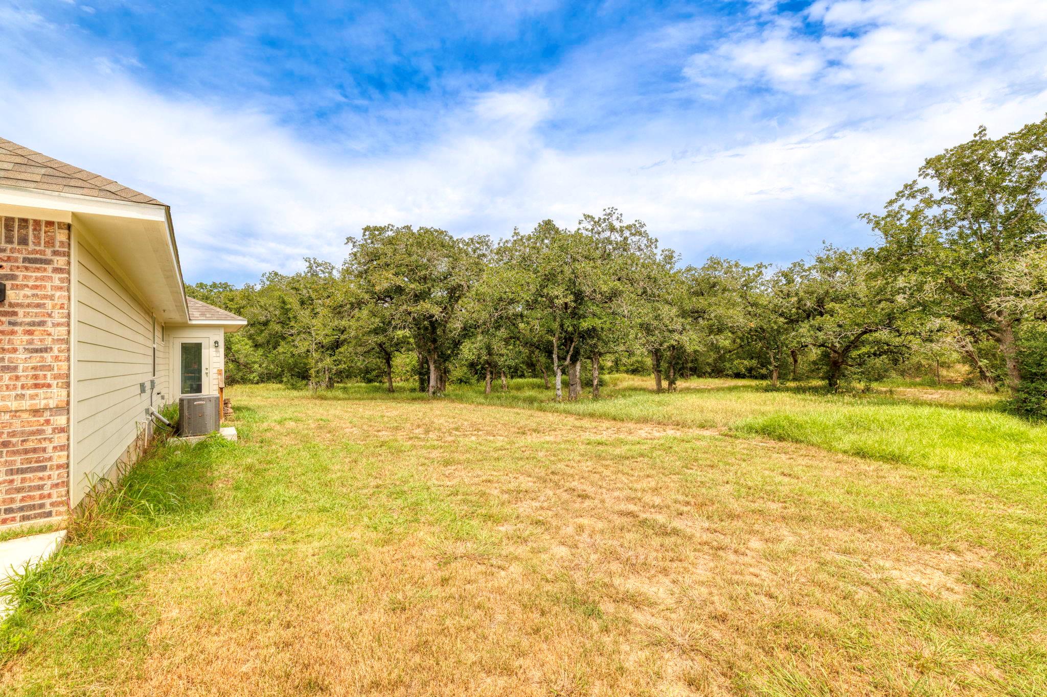 446 Post Oak, Gonzales, TX 78629