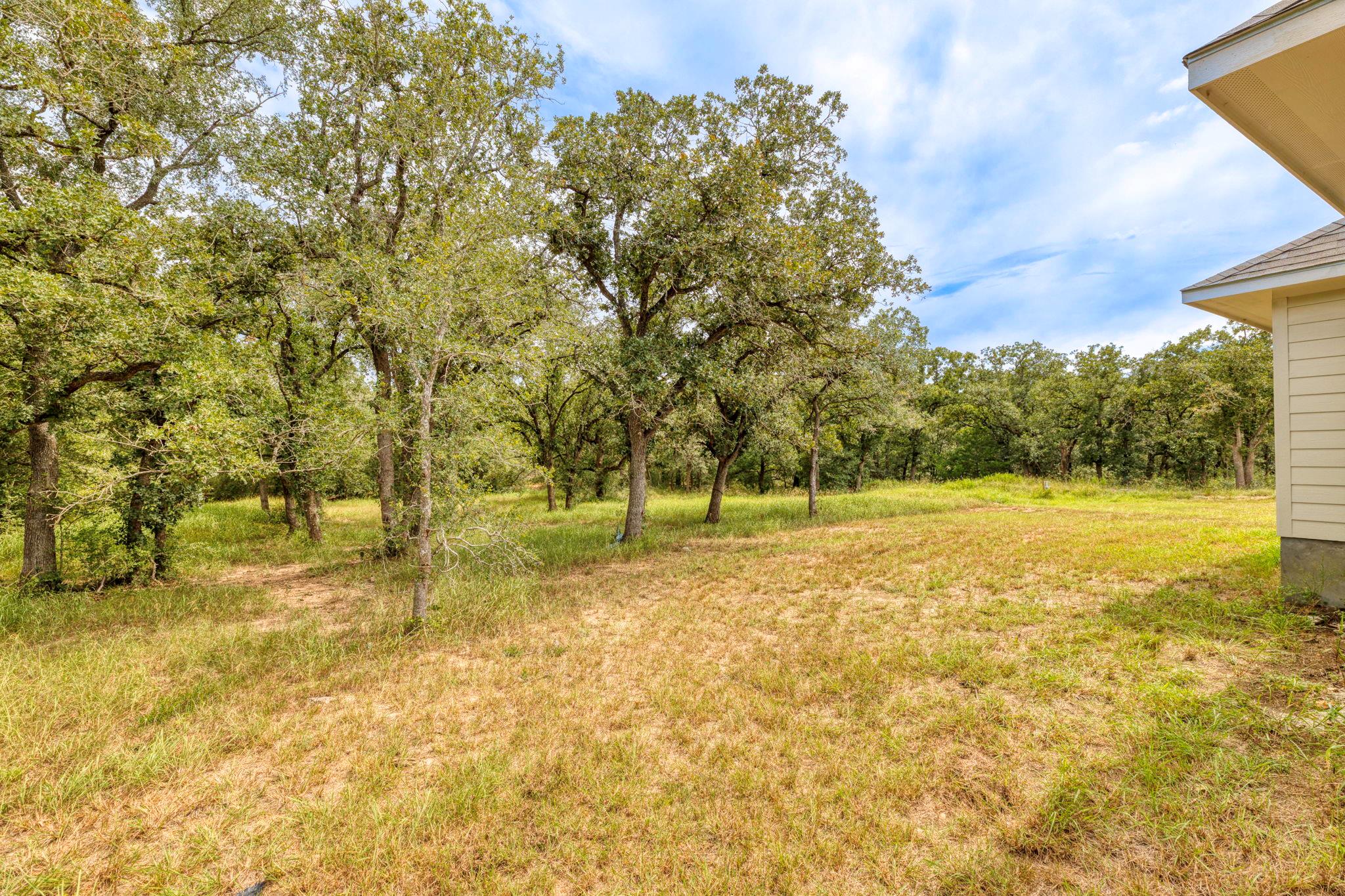 446 Post Oak, Gonzales, TX 78629