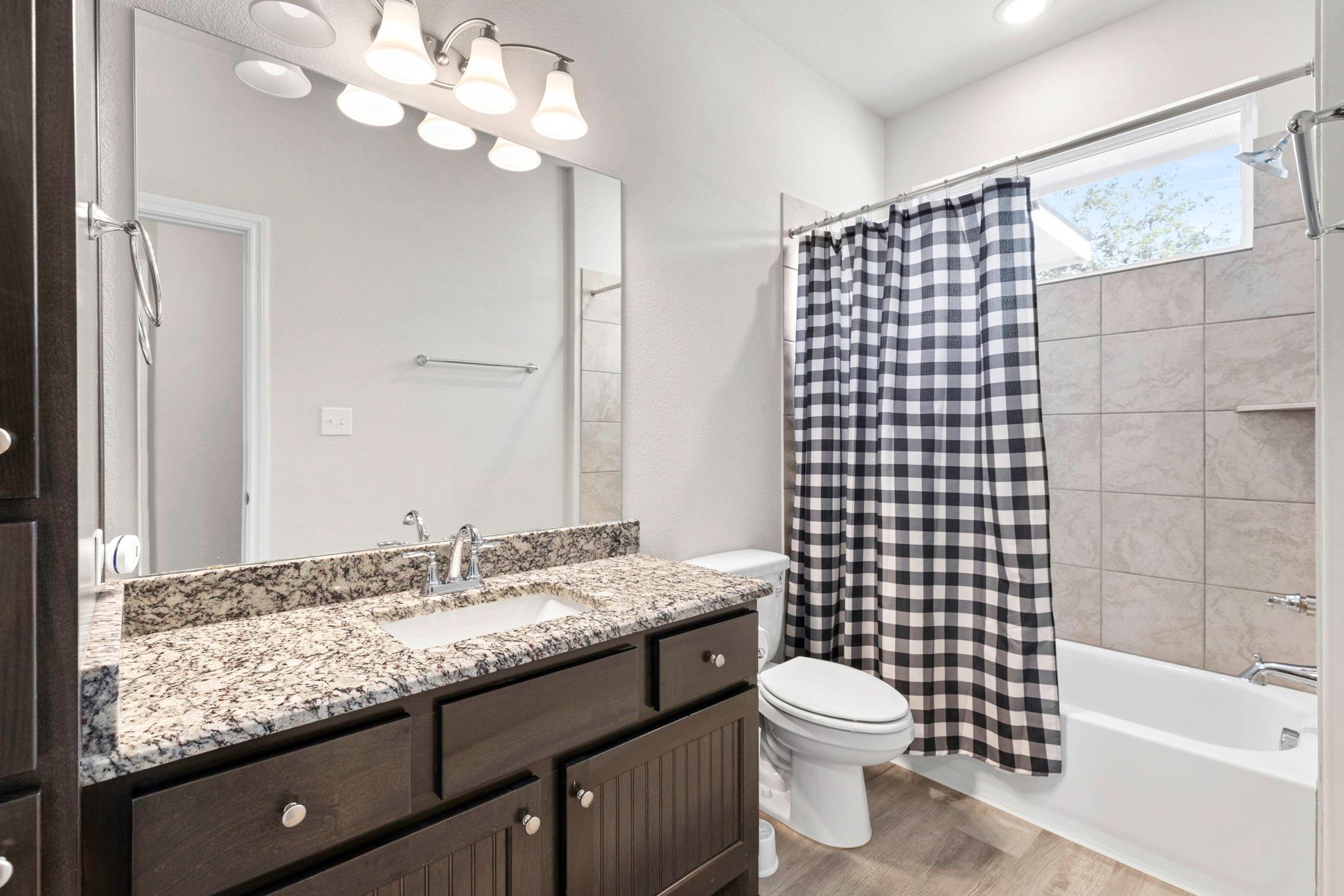 446 Post Oak, Gonzales, TX 78629