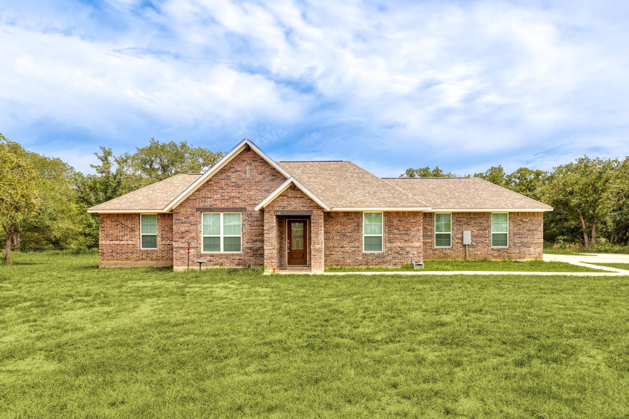 446 Post Oak, Gonzales, TX 78629