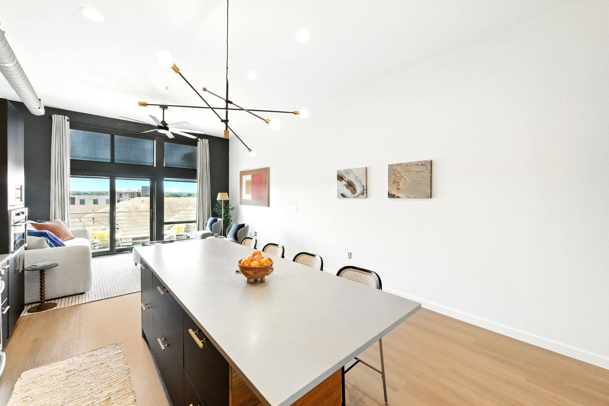 2124 E 6th St # 418, Austin, TX 78702