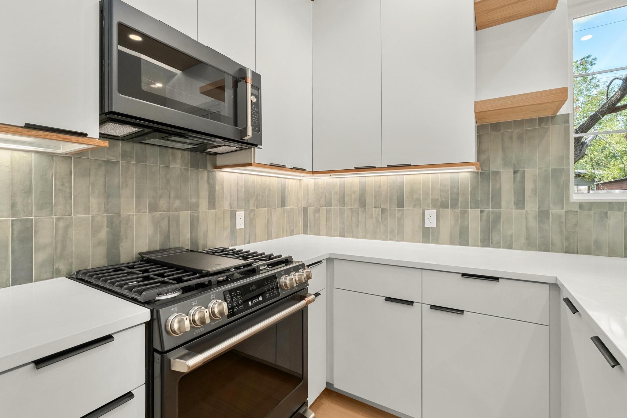 5203 Star Light Ter # 2, Austin, TX 78721