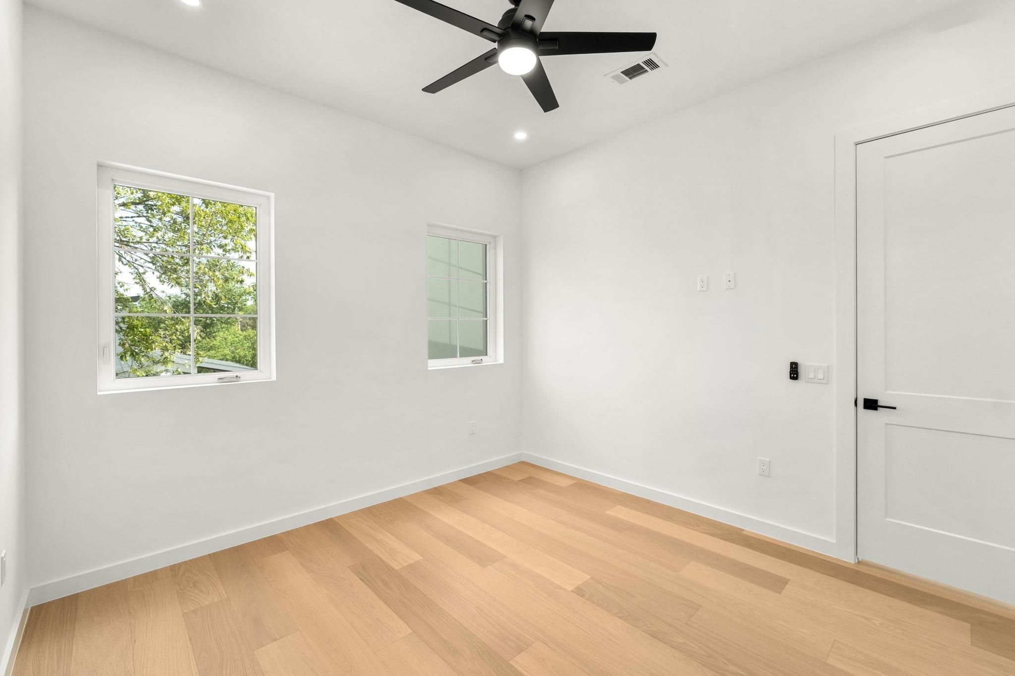 5203 Star Light Ter # 2, Austin, TX 78721