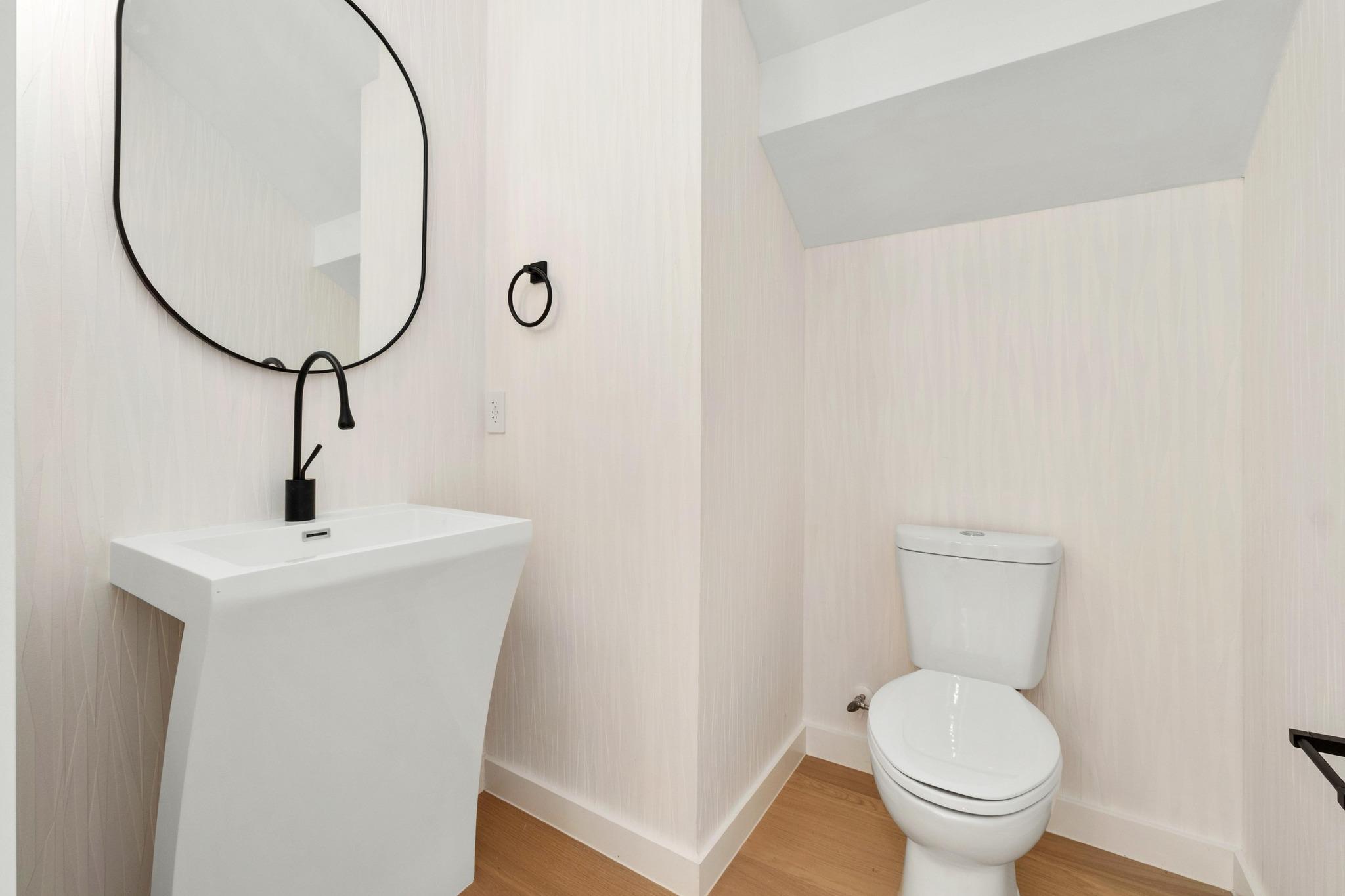 5203 Star Light Ter # 2, Austin, TX 78721