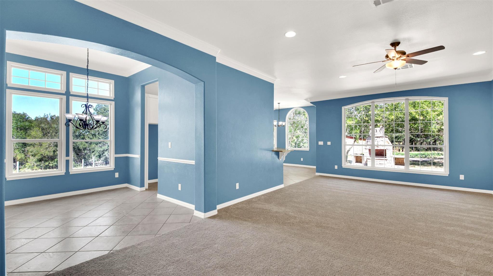 230 Heritage Oaks Dr, Cedar Creek, TX 78612