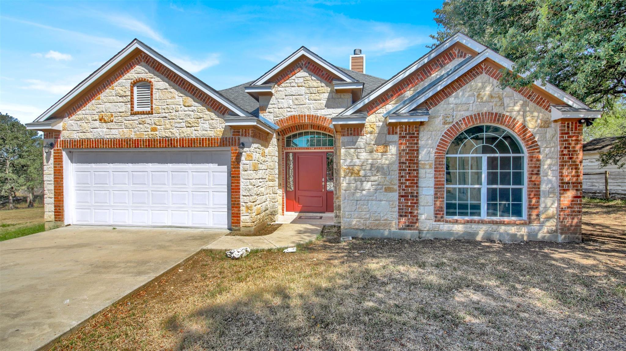230 Heritage Oaks Dr, Cedar Creek, TX 78612
