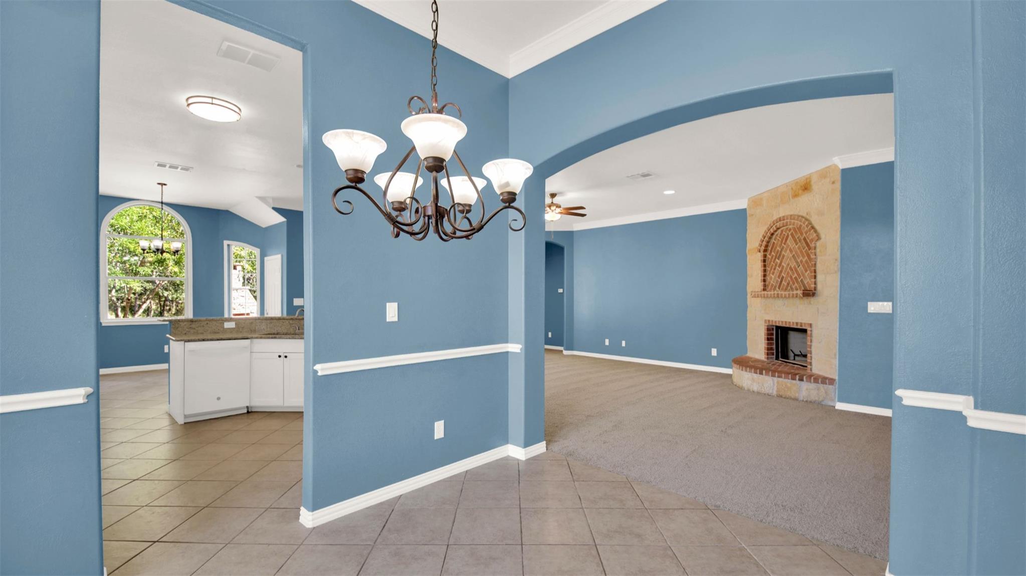 230 Heritage Oaks Dr, Cedar Creek, TX 78612