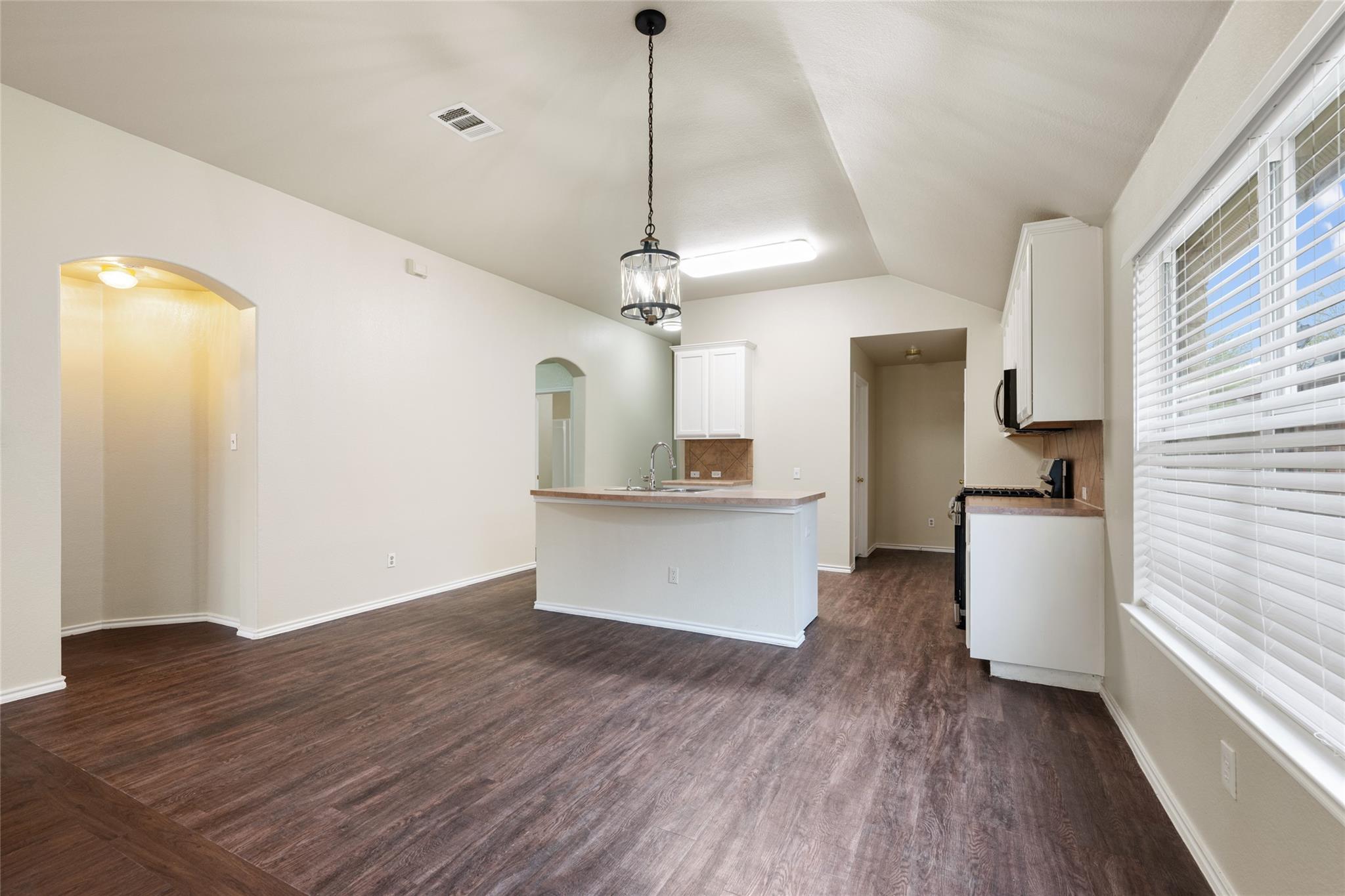 4009 Veiled Falls Dr, Pflugerville, TX 78660