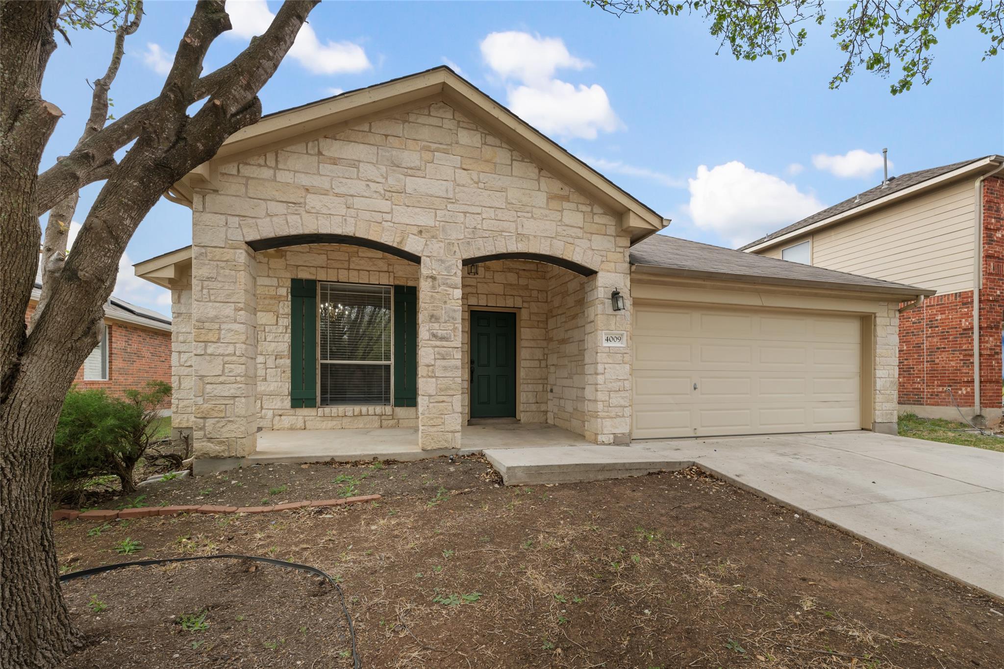 4009 Veiled Falls Dr, Pflugerville, TX 78660