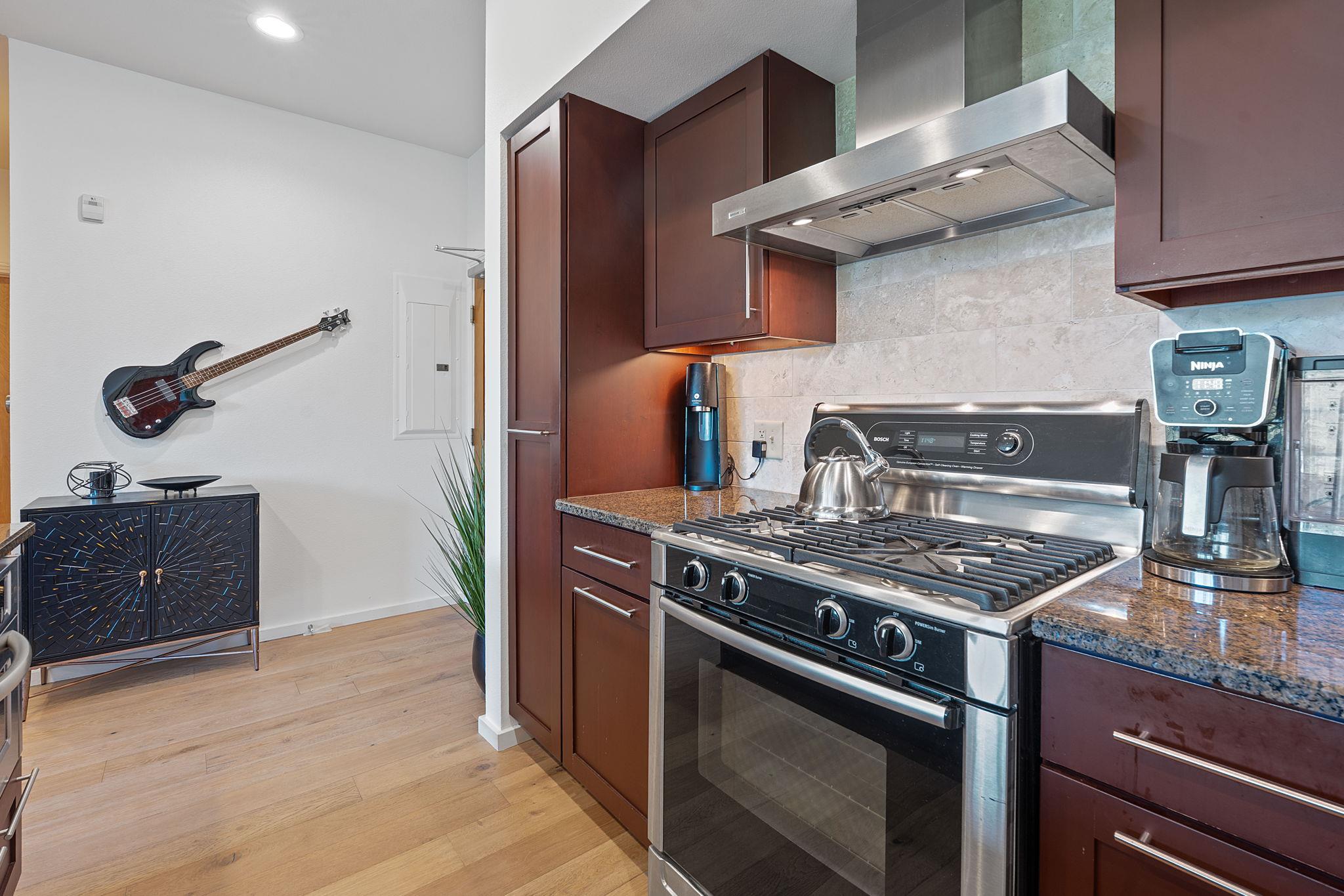 1600 Barton Springs Rd # 3406, Austin, TX 78704