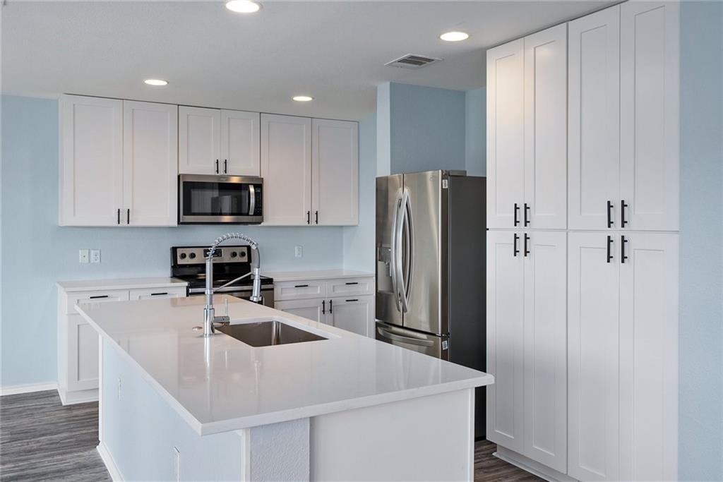 9104 Edmundsbury Dr, Austin, TX 78747