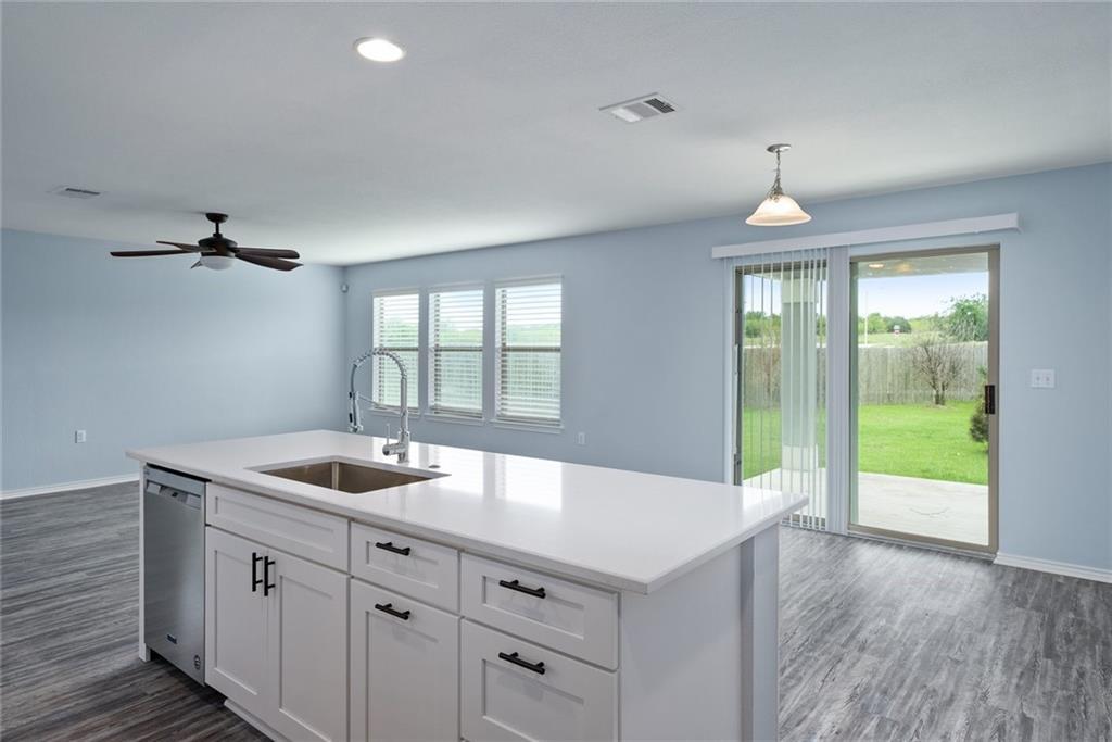 9104 Edmundsbury Dr, Austin, TX 78747