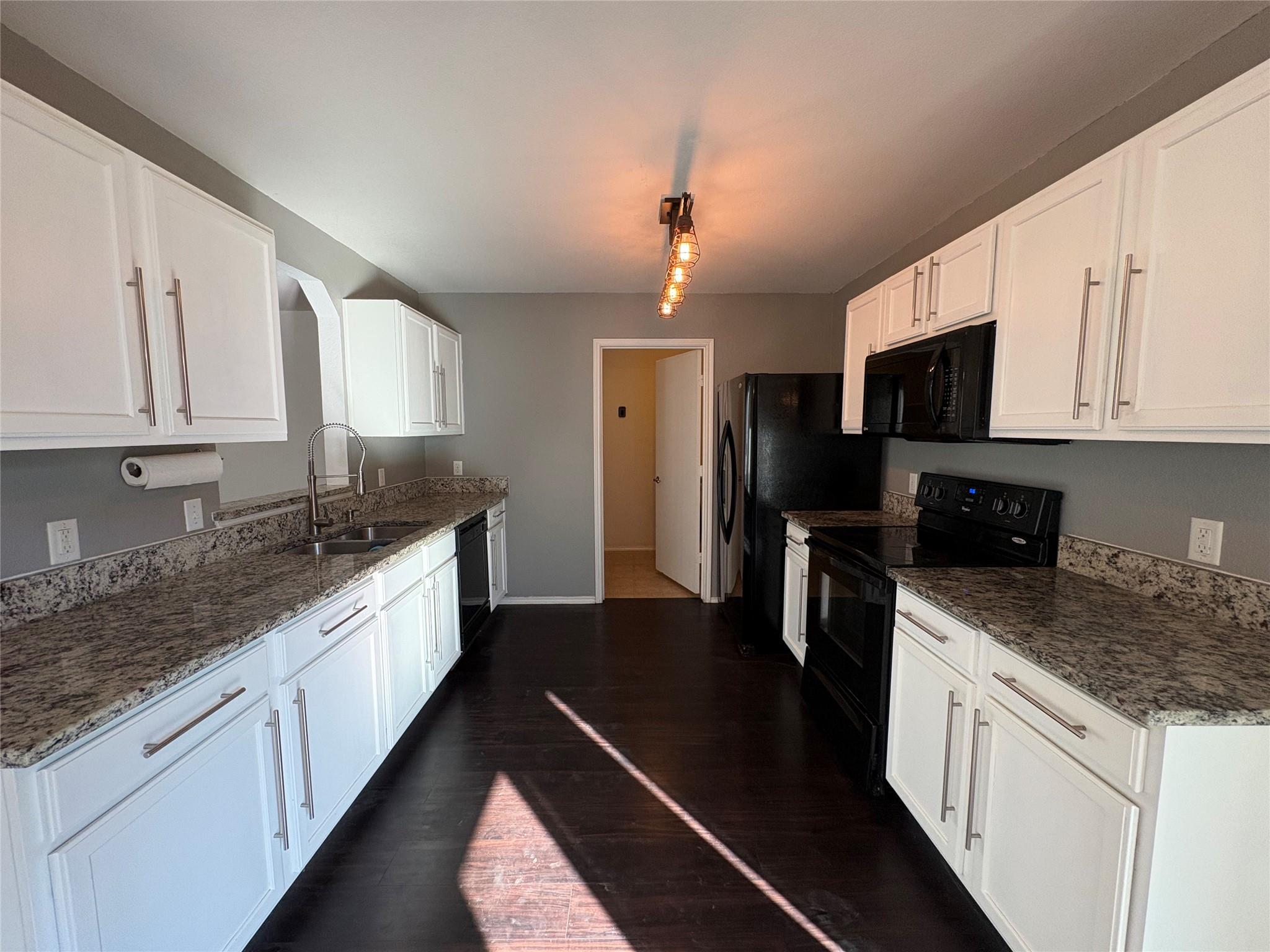 8932 Southwick Dr, Austin, TX 78724