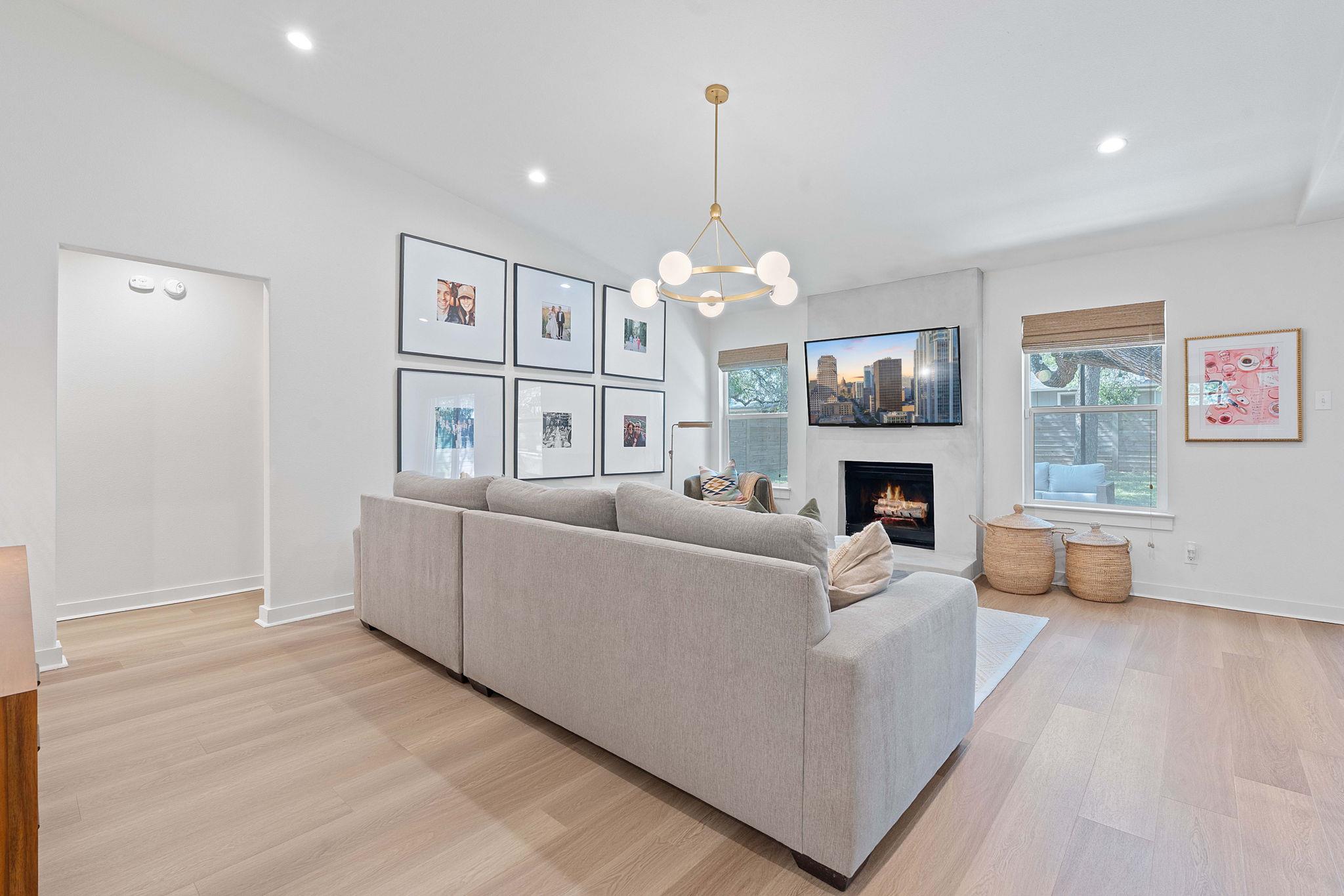 3311 Harpers Ferry Ln, Austin, TX 78745