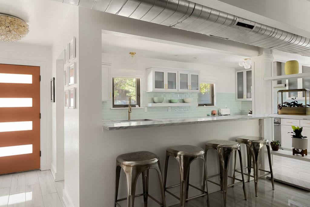 123 Havana St, Austin, TX 78704