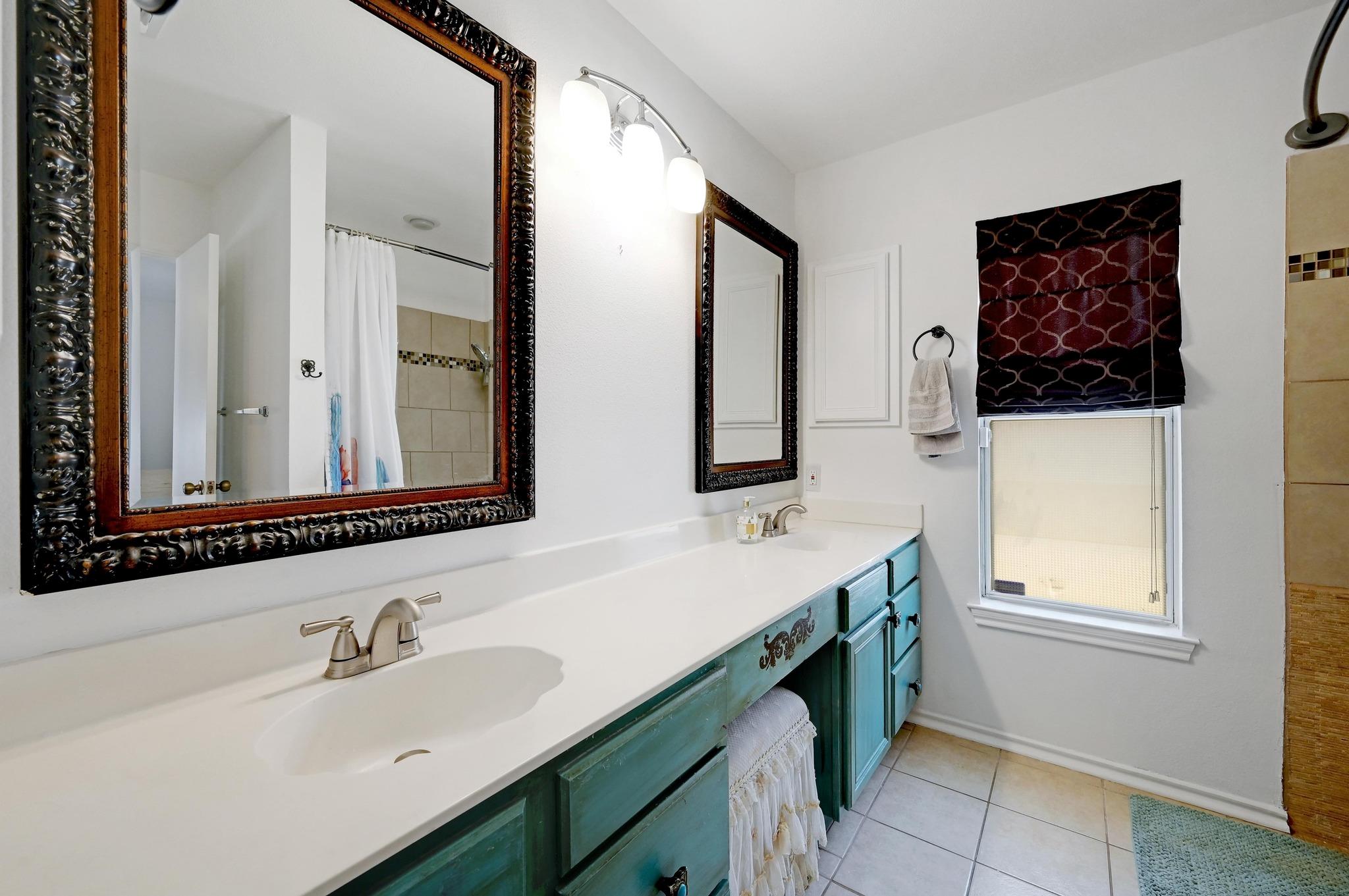 7410 Tom Watson Ct, San Antonio, TX 78244