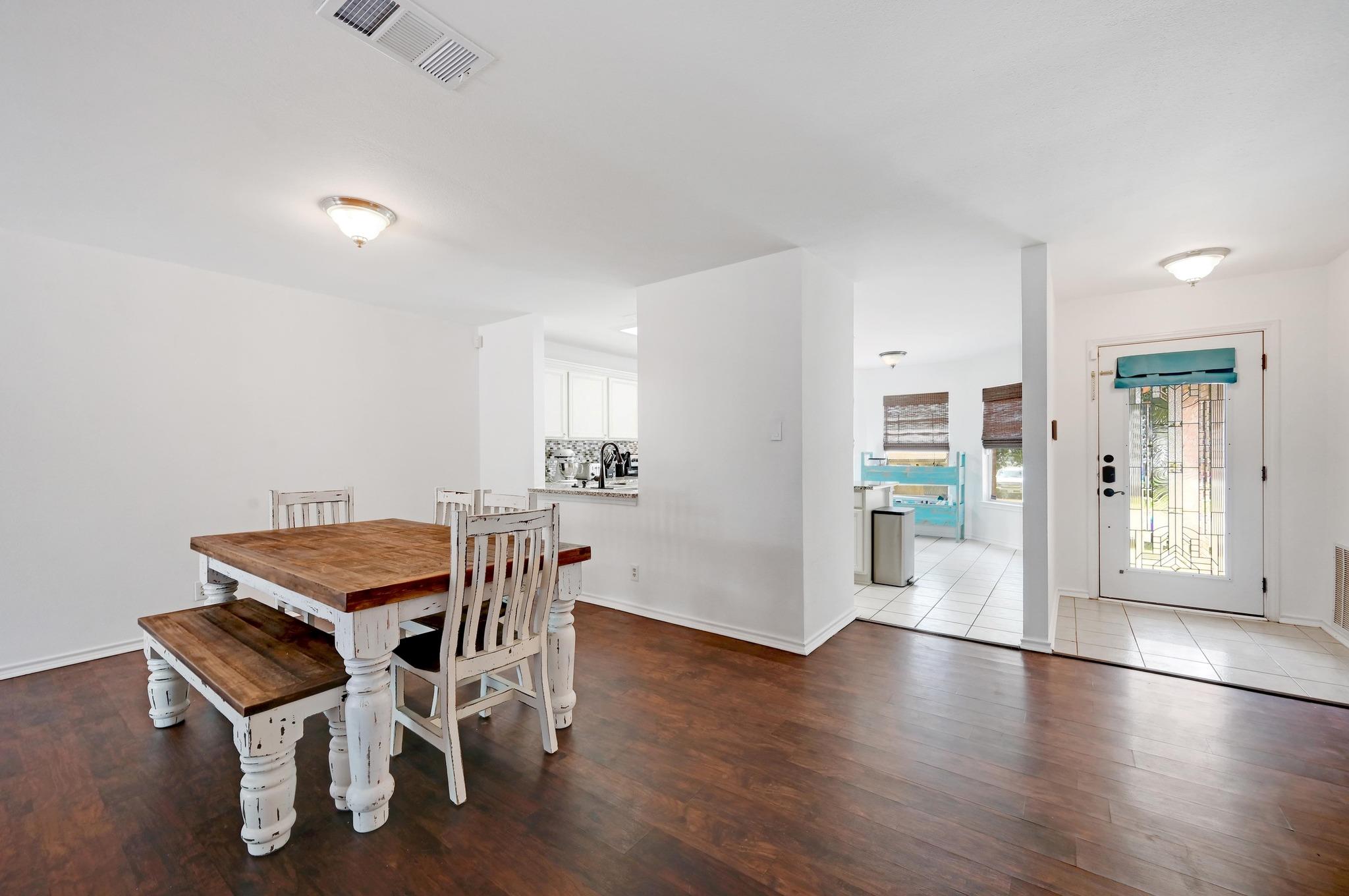 7410 Tom Watson Ct, San Antonio, TX 78244