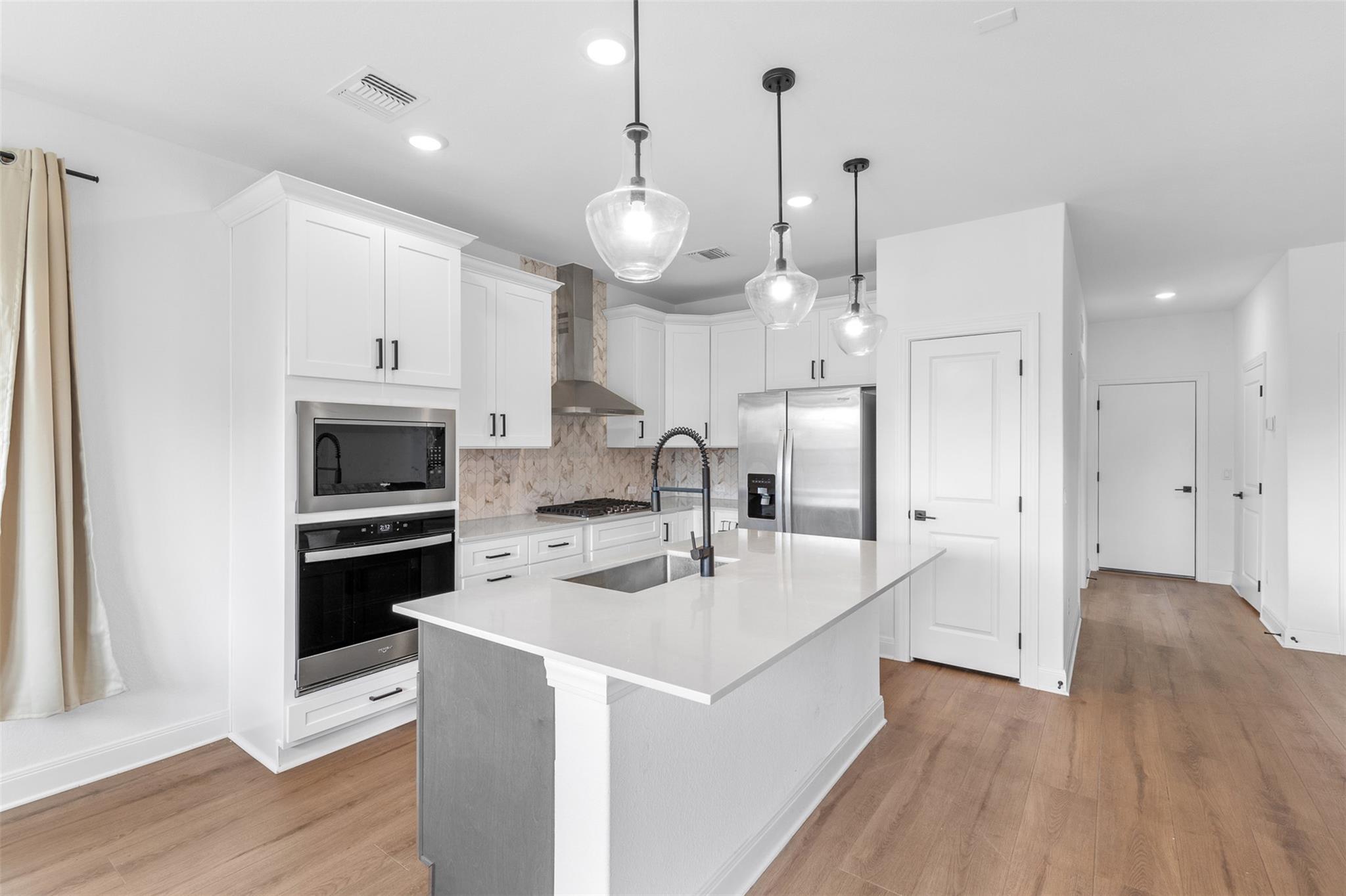 214 Queen Top Sail Way, Kyle, TX 78640