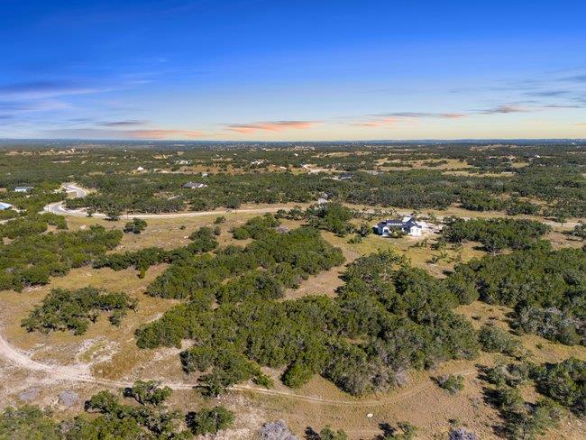 618 Windmill Ridge Dr, Blanco, TX 78606