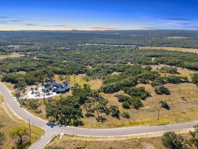 618 Windmill Ridge Dr, Blanco, TX 78606