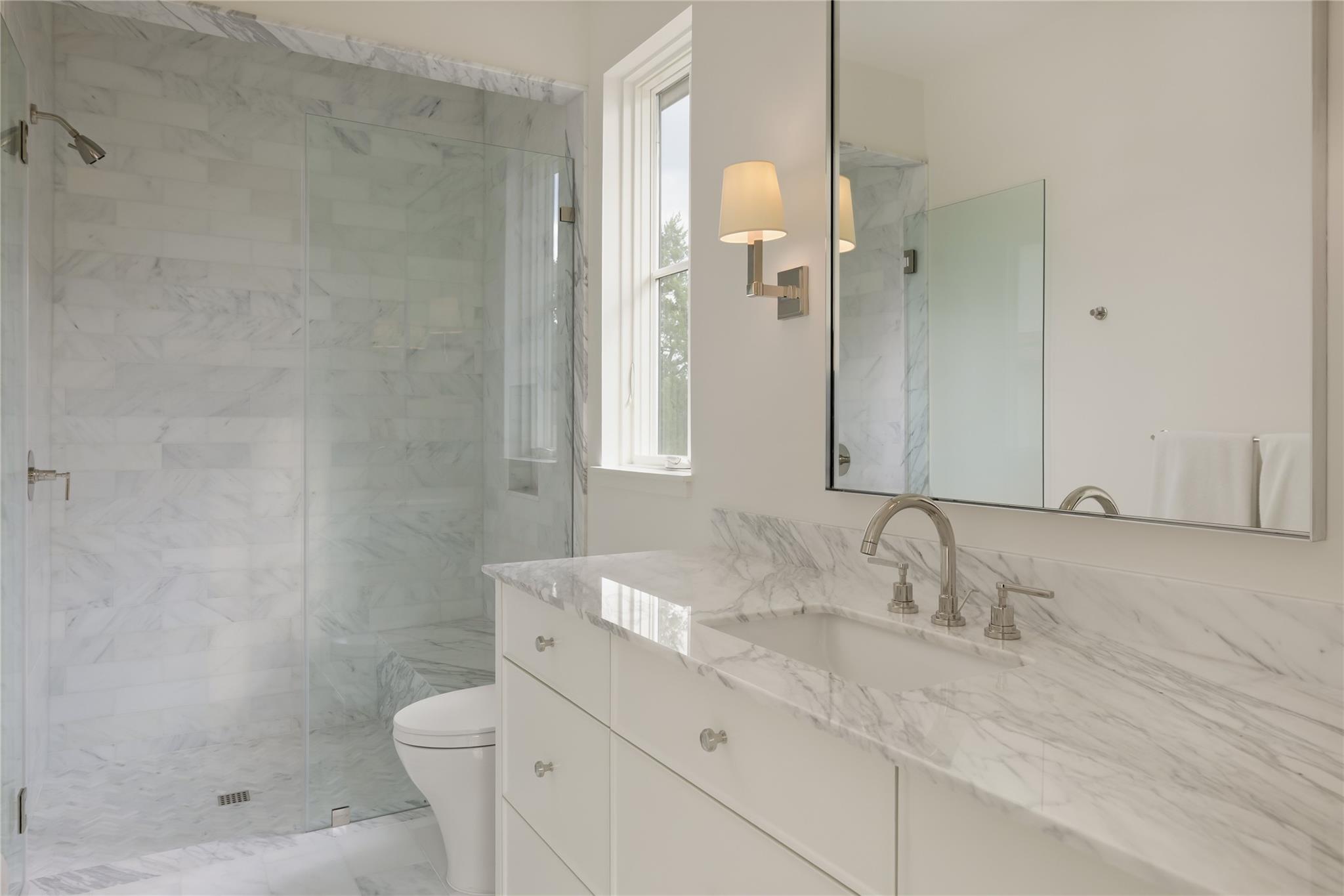 4401 Amarra Dr # 13, Austin, TX 78735