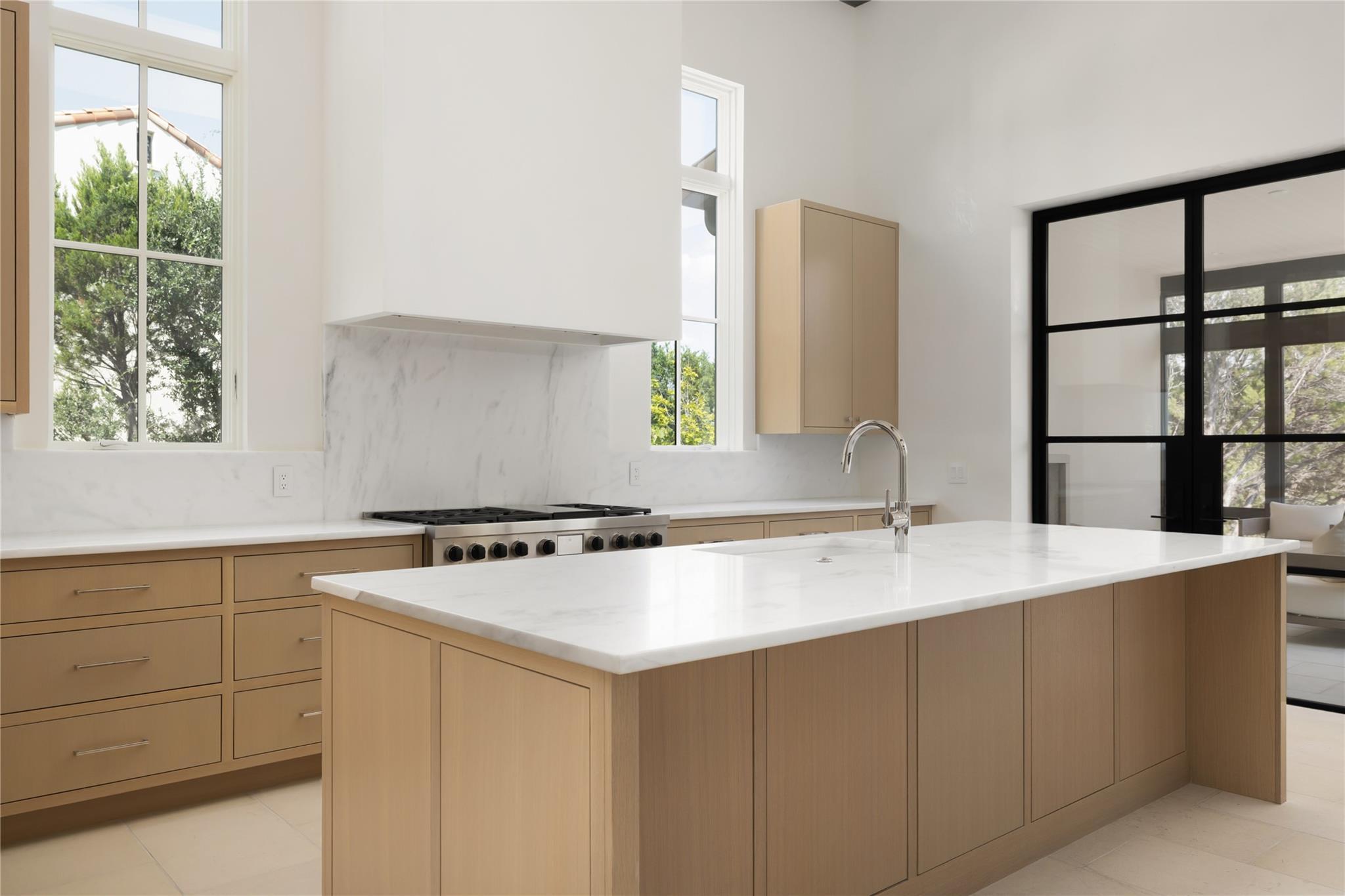 4401 Amarra Dr # 13, Austin, TX 78735