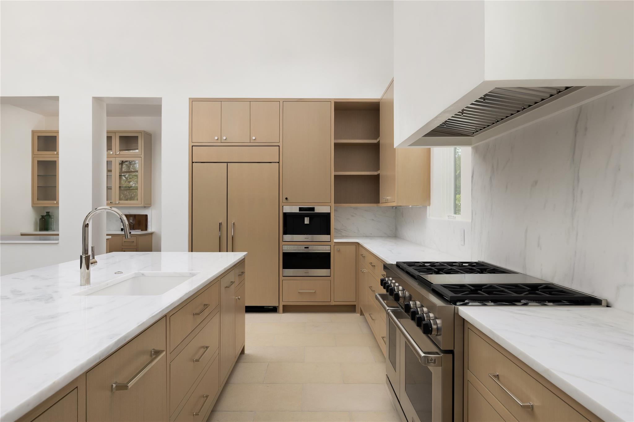 4401 Amarra Dr # 13, Austin, TX 78735