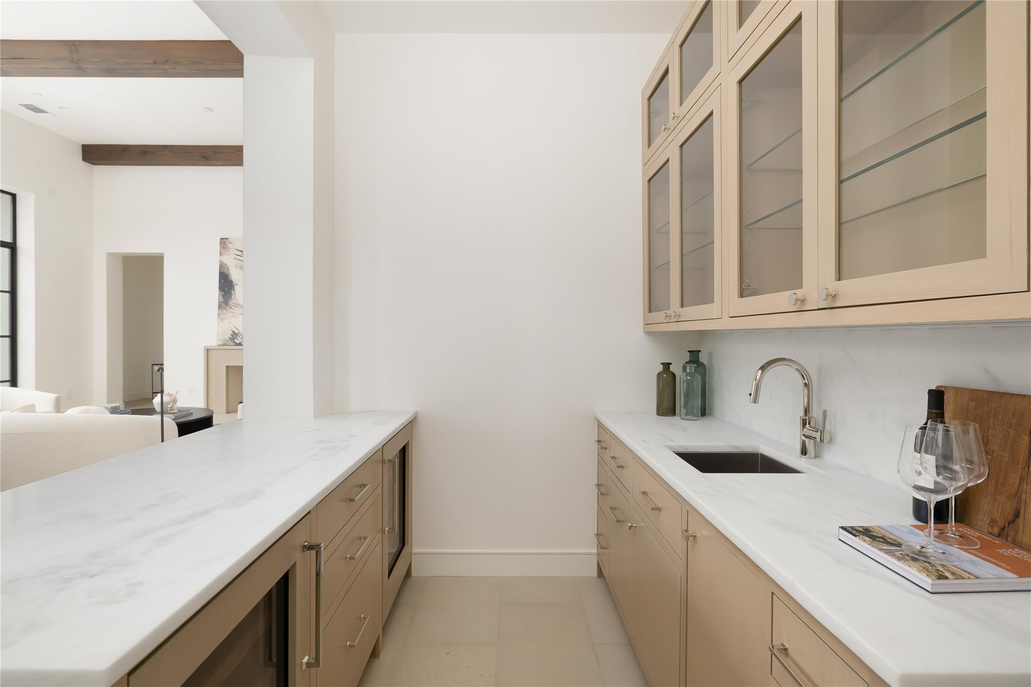 4401 Amarra Dr # 13, Austin, TX 78735