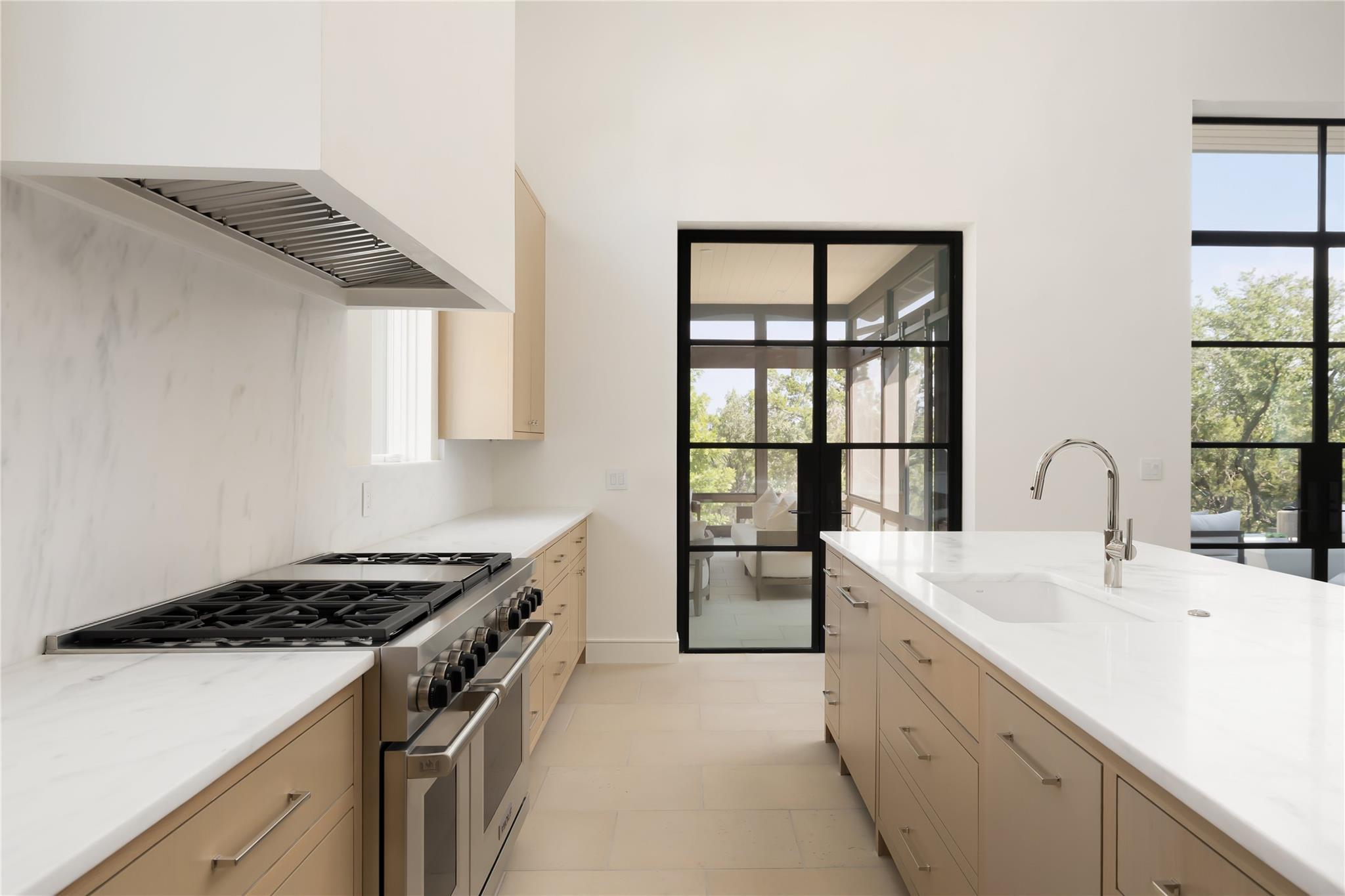 4401 Amarra Dr # 13, Austin, TX 78735