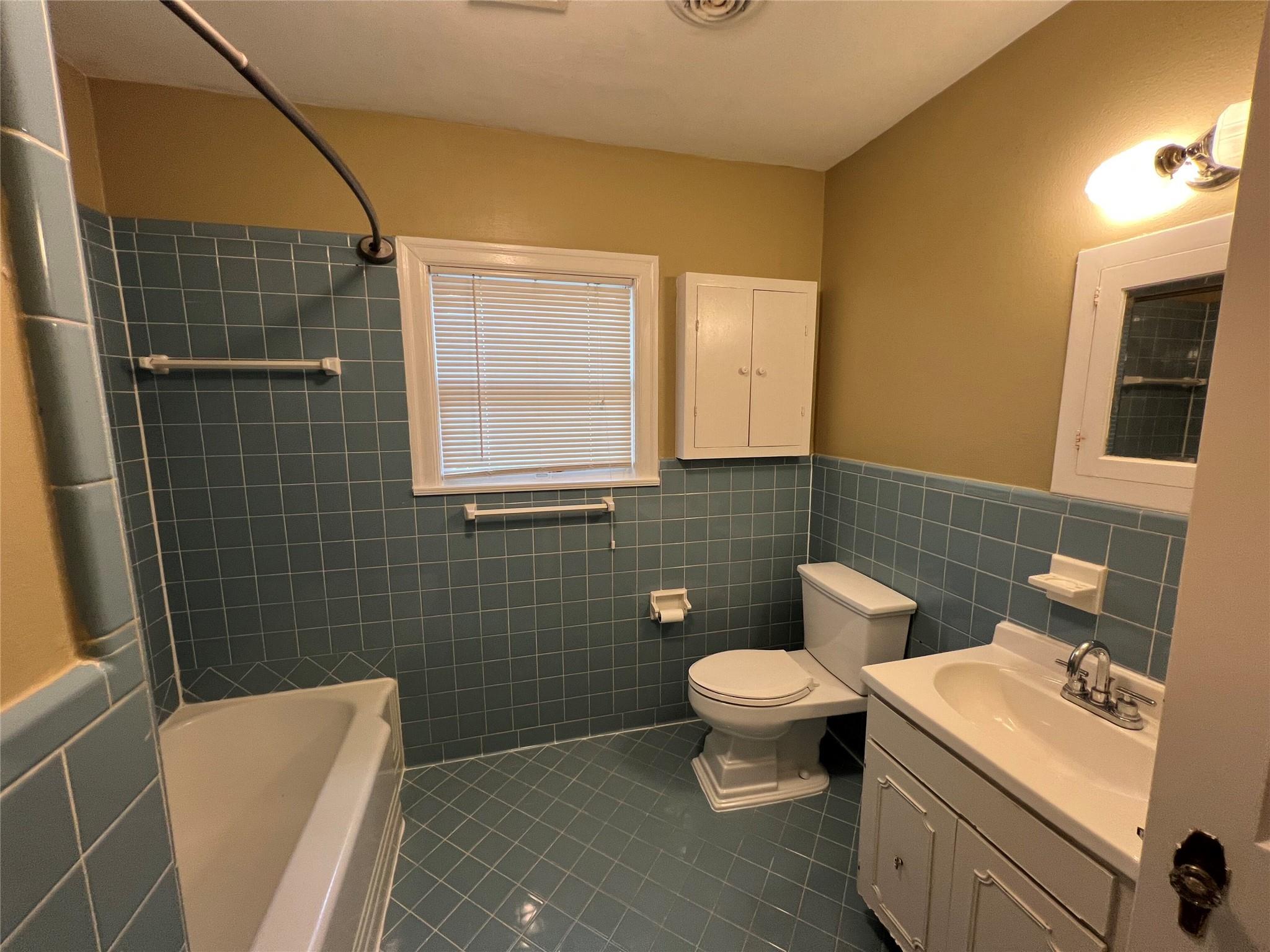 307 E 38th St, Austin, TX 78705