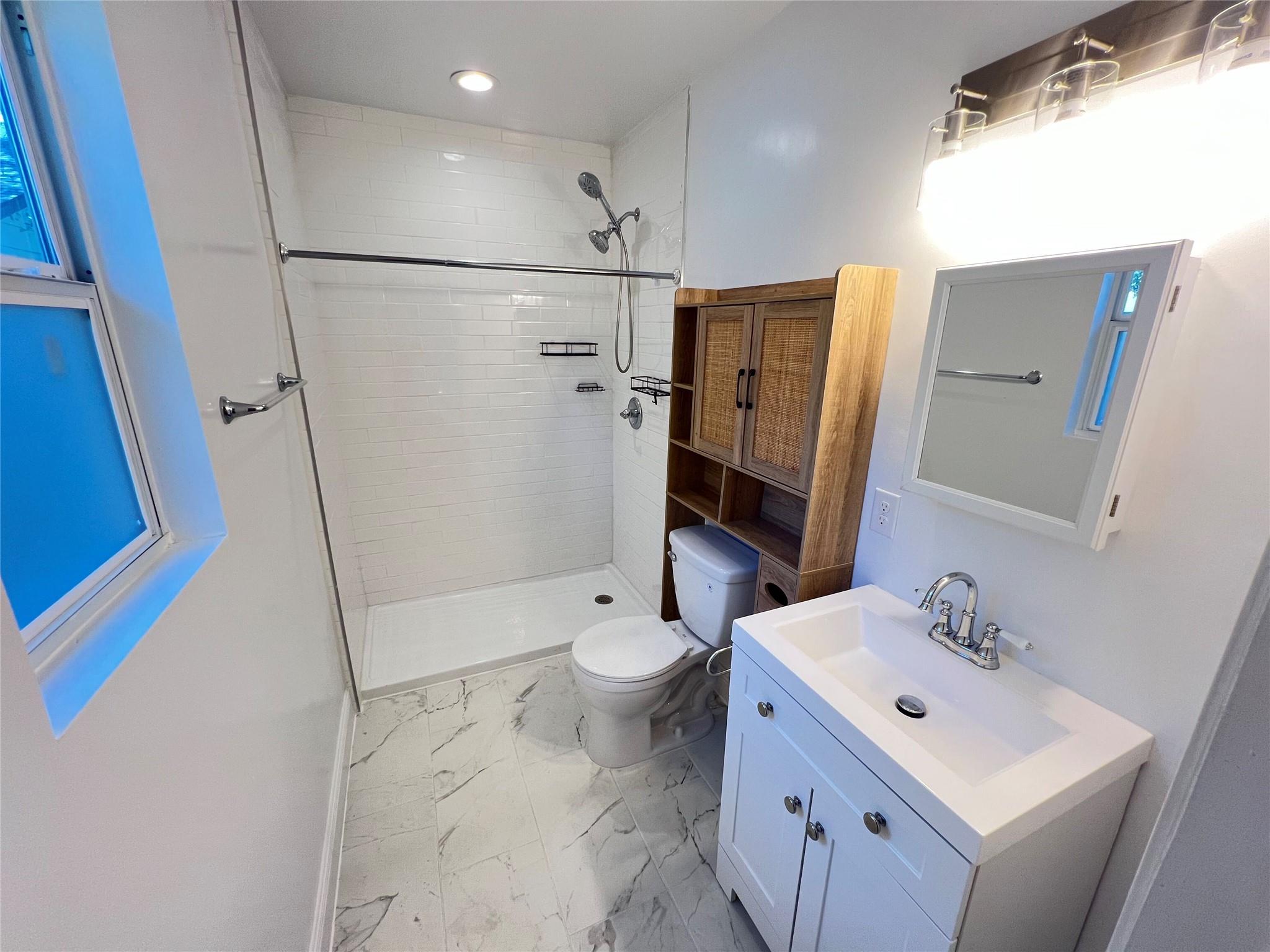 307 E 38th St, Austin, TX 78705