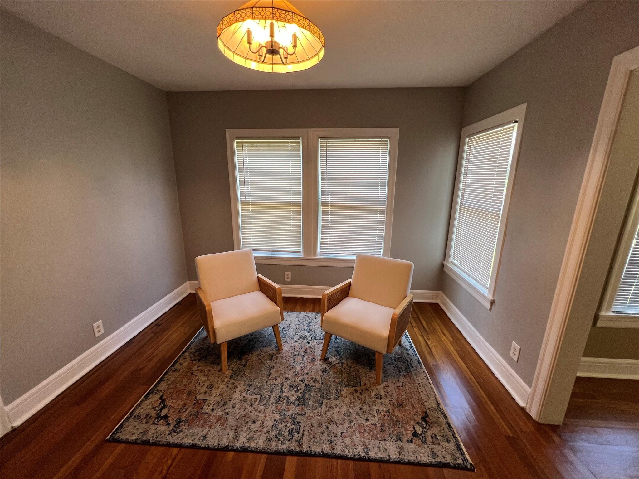 307 E 38th St, Austin, TX 78705