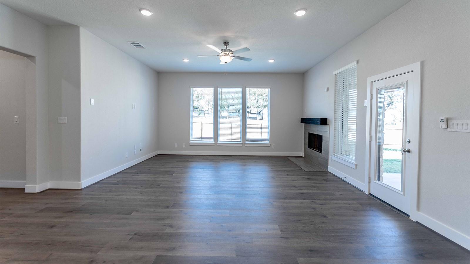 221 Cabiness Dr, Salado, TX 76571