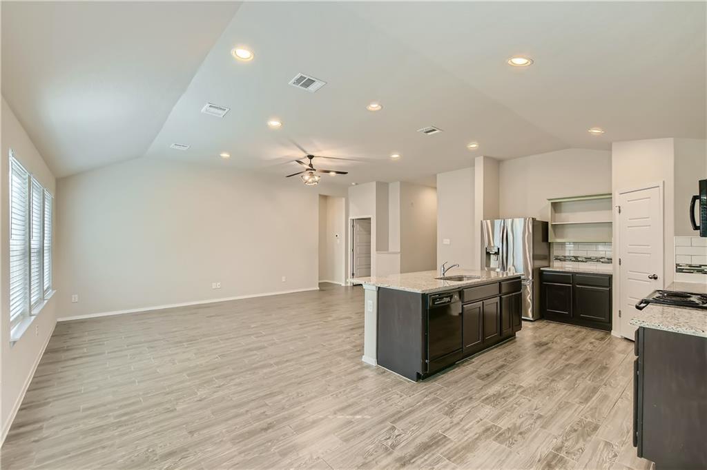 2909 American Dr, Lago Vista, TX 78645