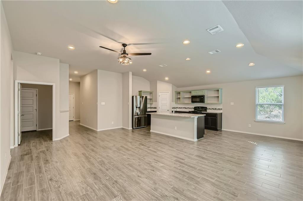 2909 American Dr, Lago Vista, TX 78645